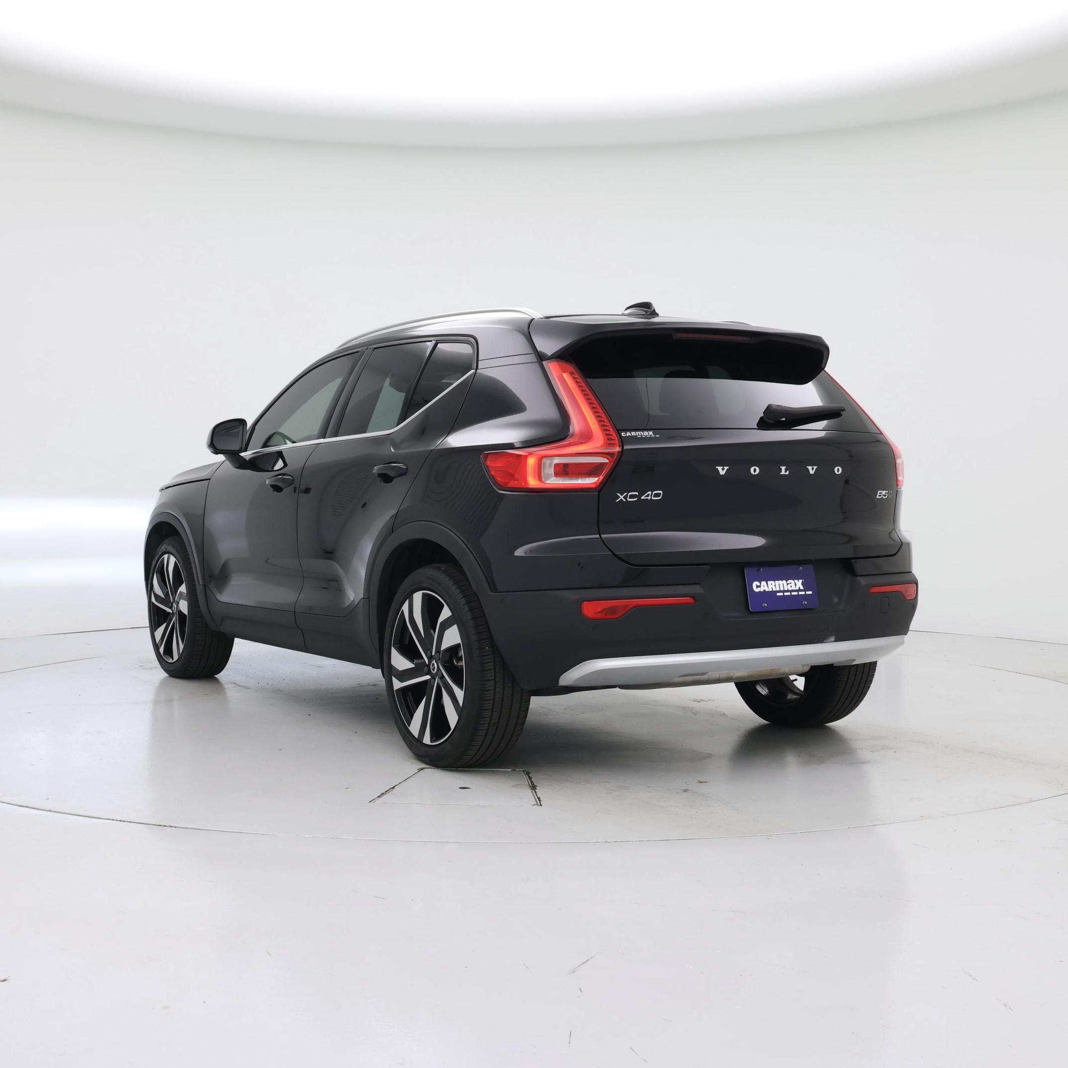 Thumbnail: 2024 Volvo XC40 - 2