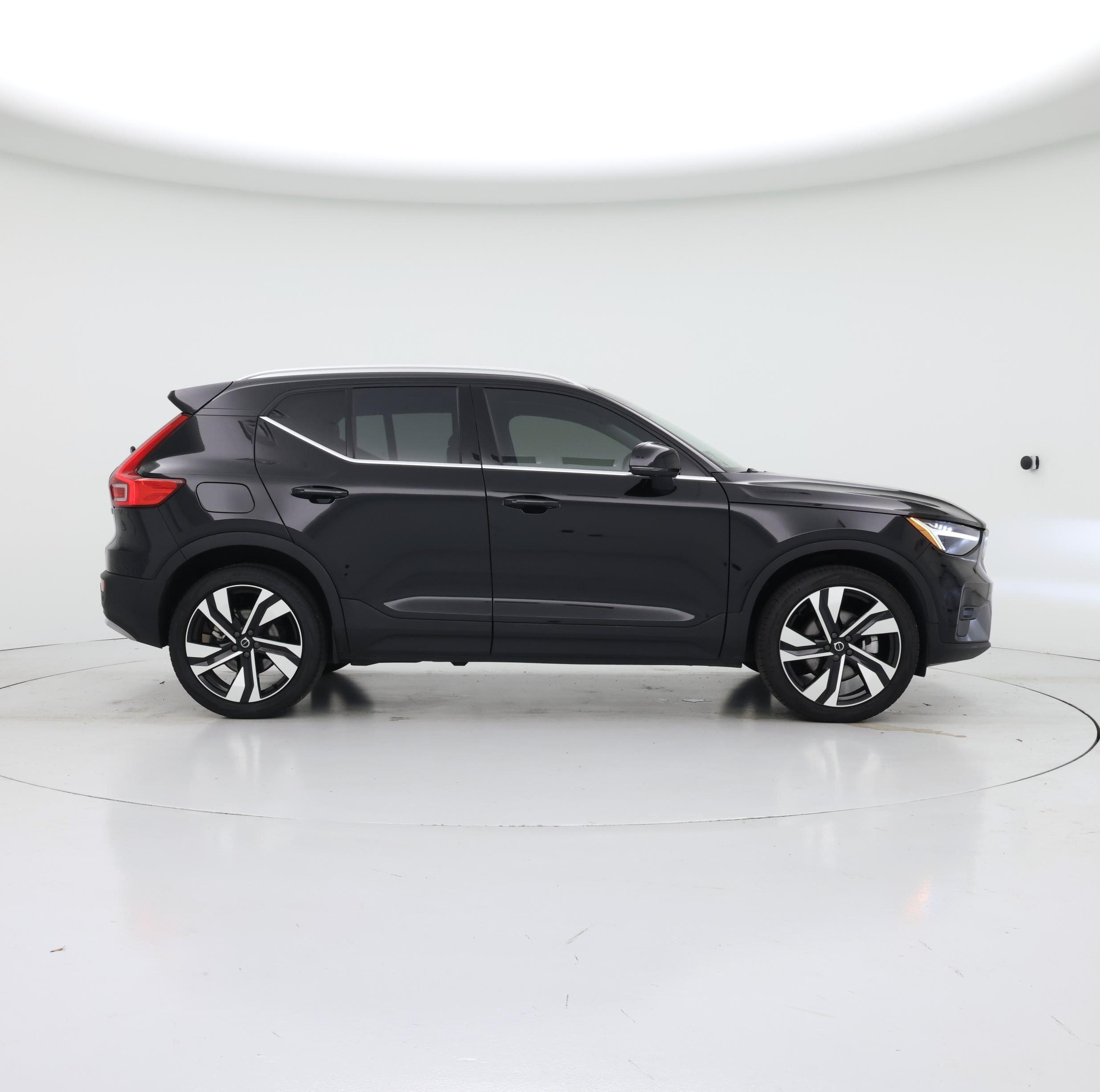 Thumbnail: 2024 Volvo XC40 - 7