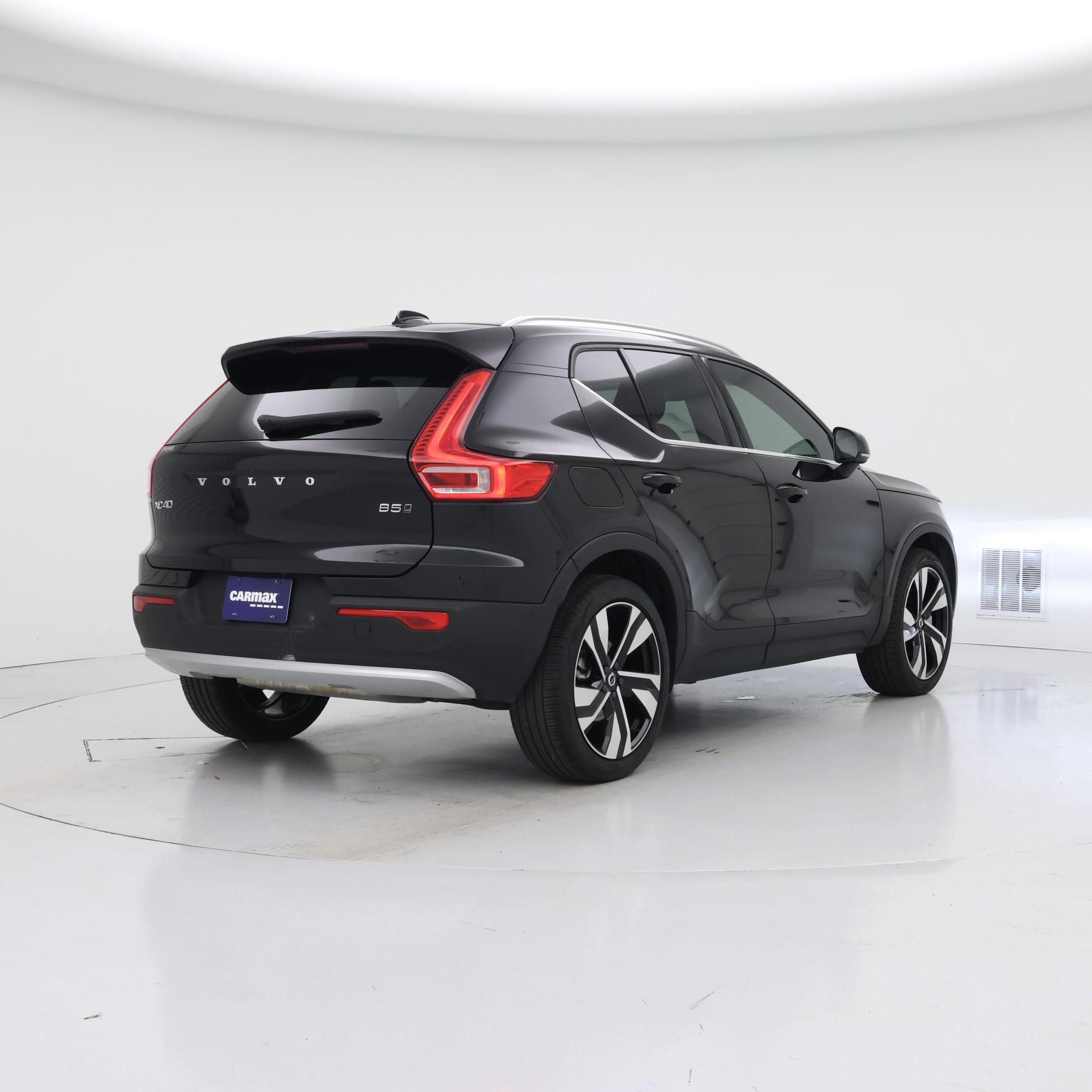 Thumbnail: 2024 Volvo XC40 - 8