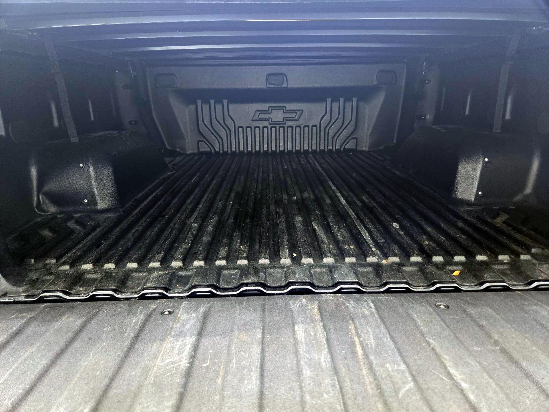 Thumbnail: 2022 Chevrolet Silverado 1500 - 20