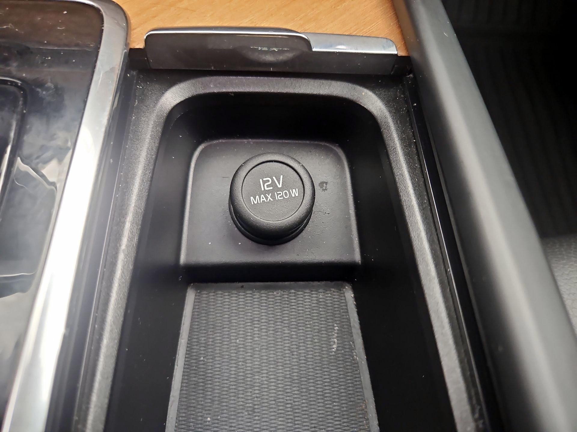 Thumbnail: 2024 Volvo XC90 - 19