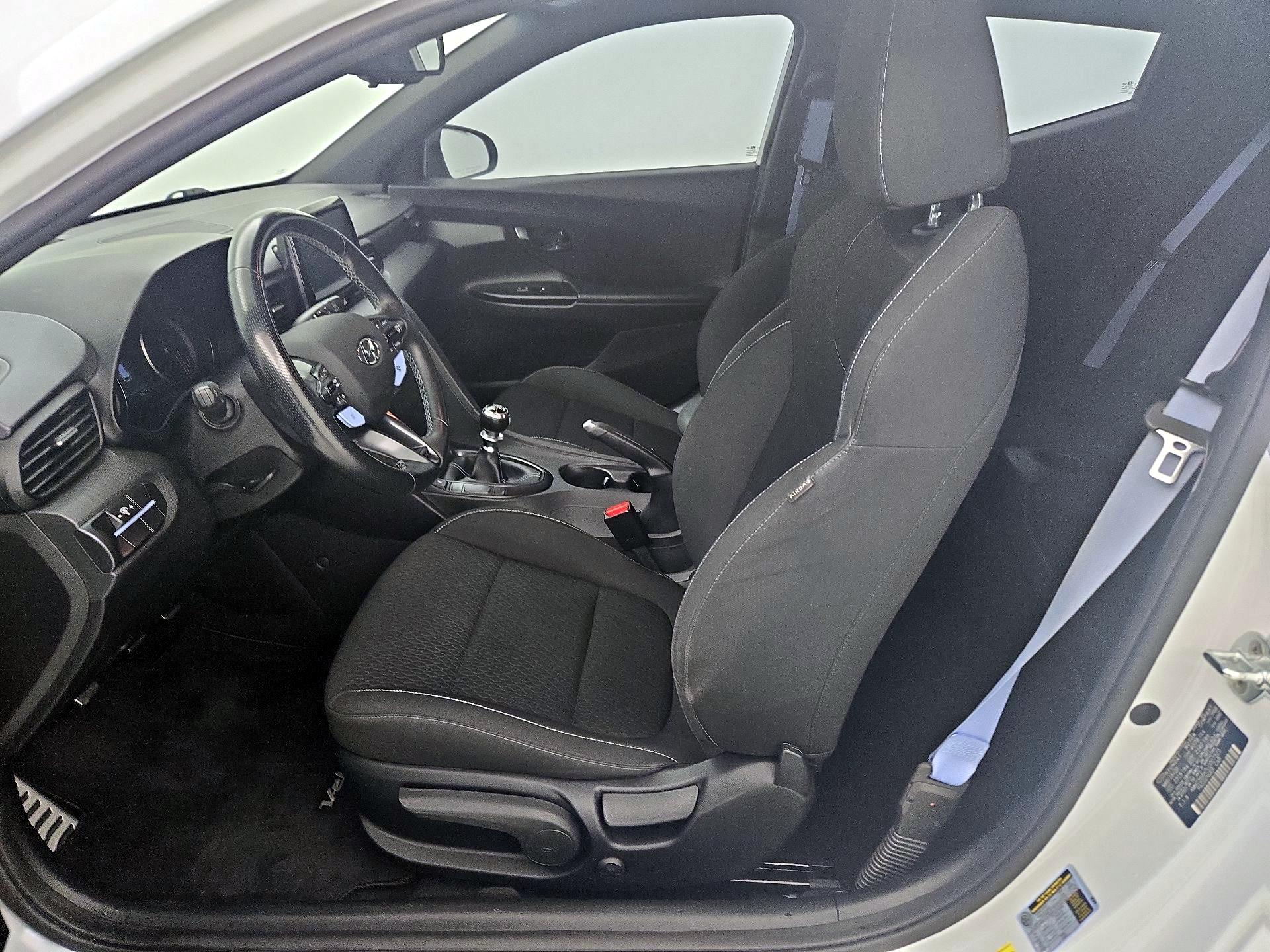 Thumbnail: 2020 Hyundai Veloster - 11