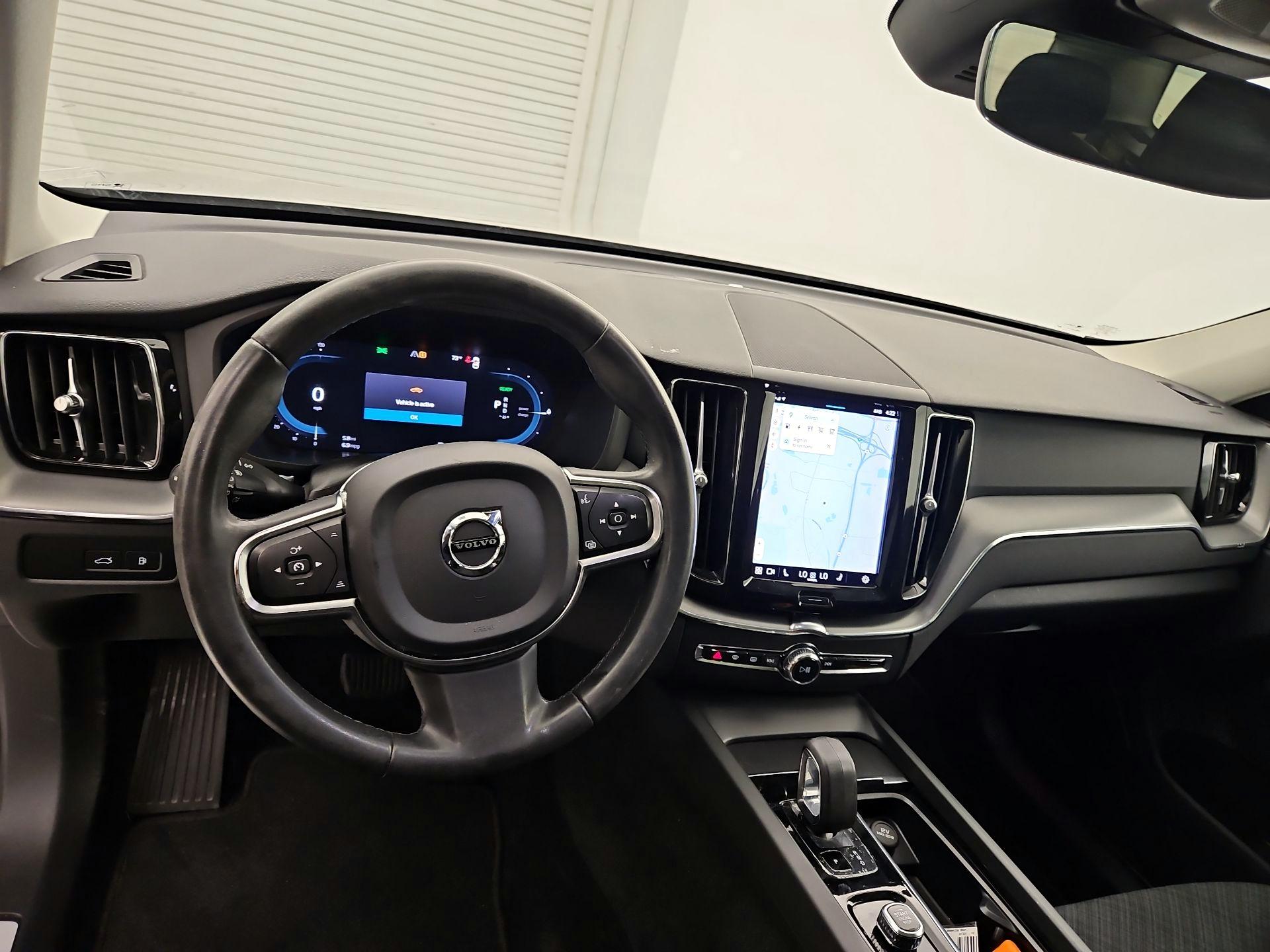 Thumbnail: 2023 Volvo XC60 - 9