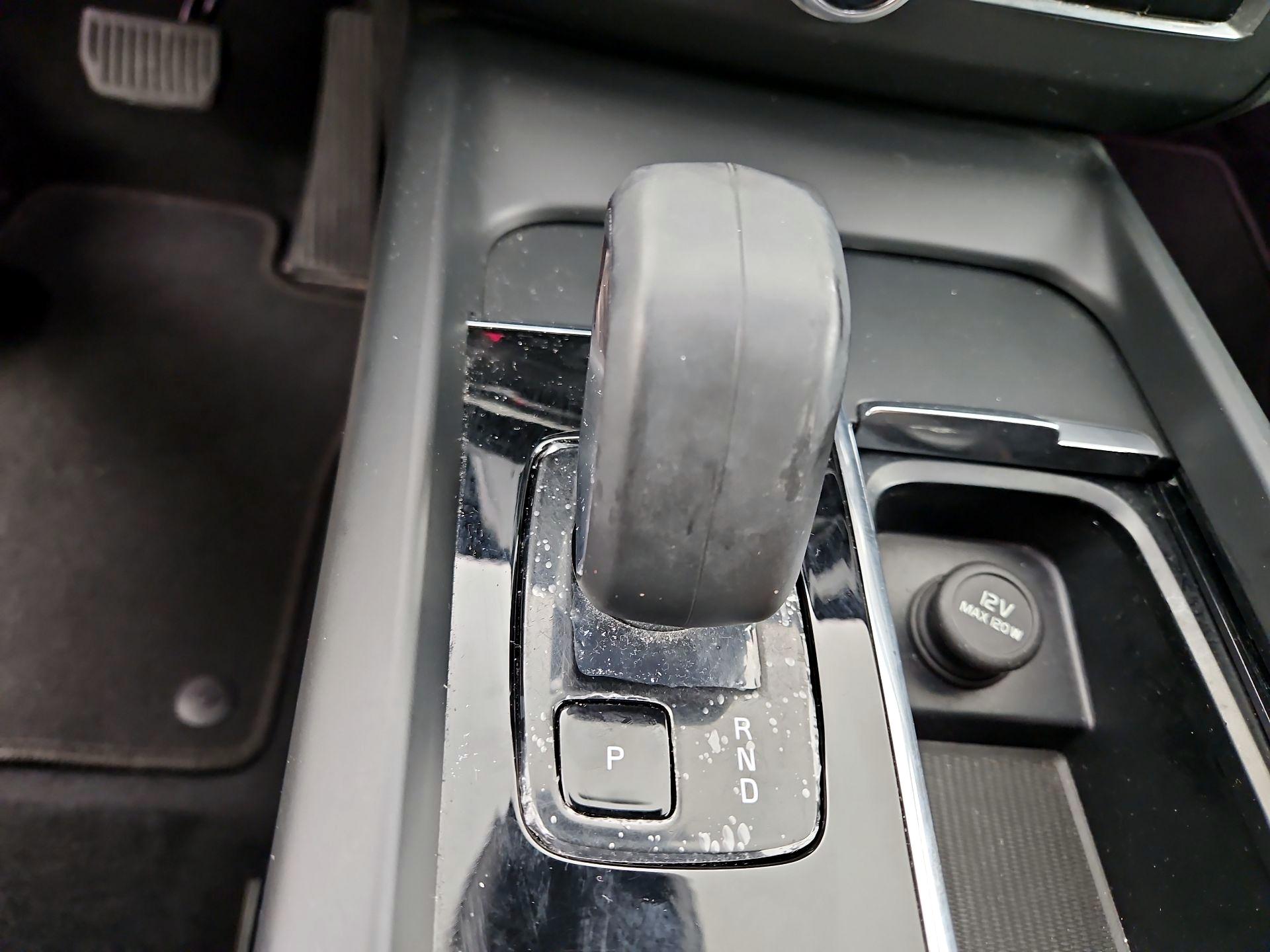 Thumbnail: 2023 Volvo XC60 - 18