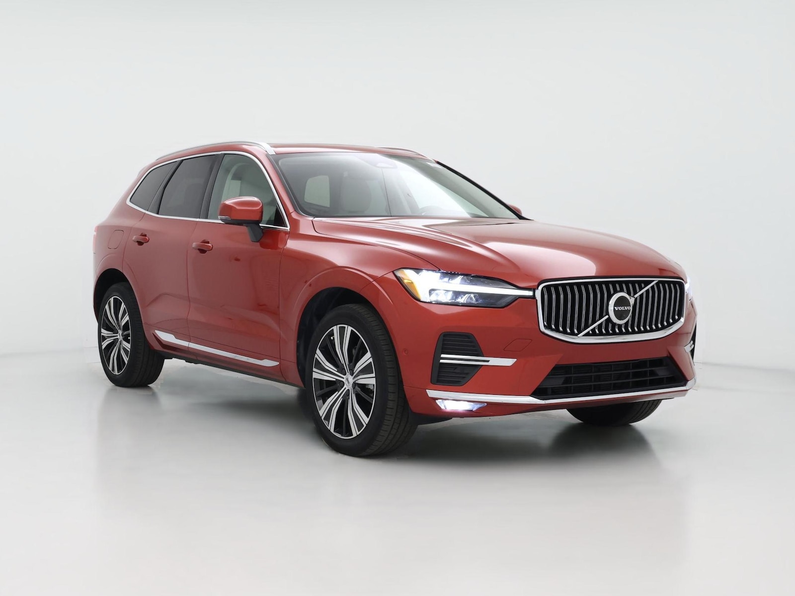 2023 Volvo XC60 Plus