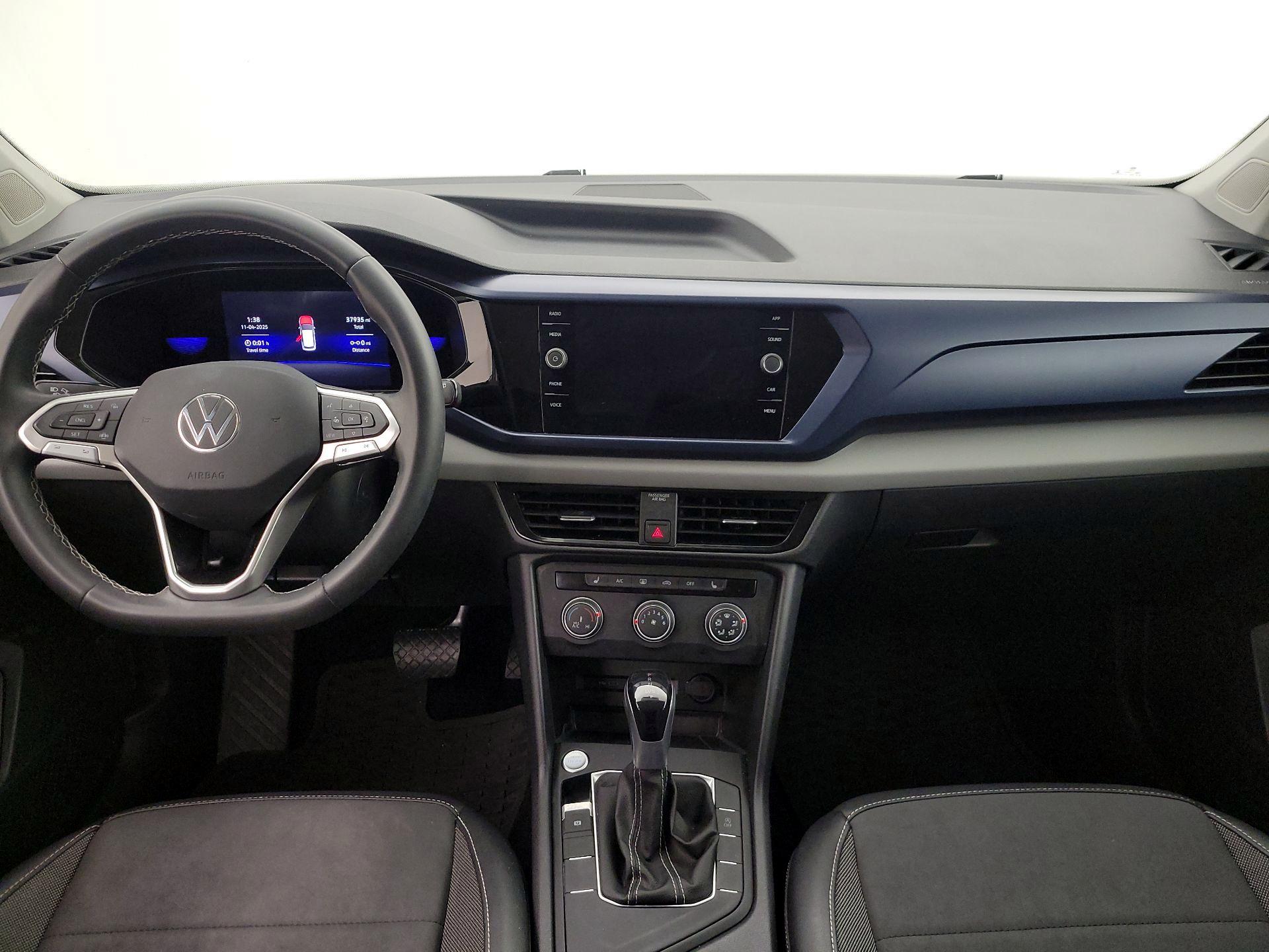 Thumbnail: 2022 Volkswagen Taos - 9