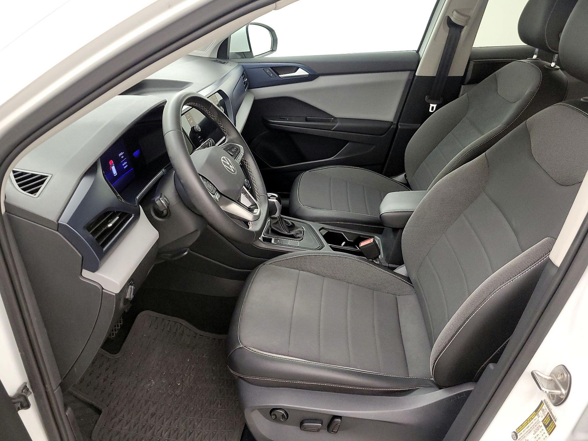 Thumbnail: 2022 Volkswagen Taos - 11