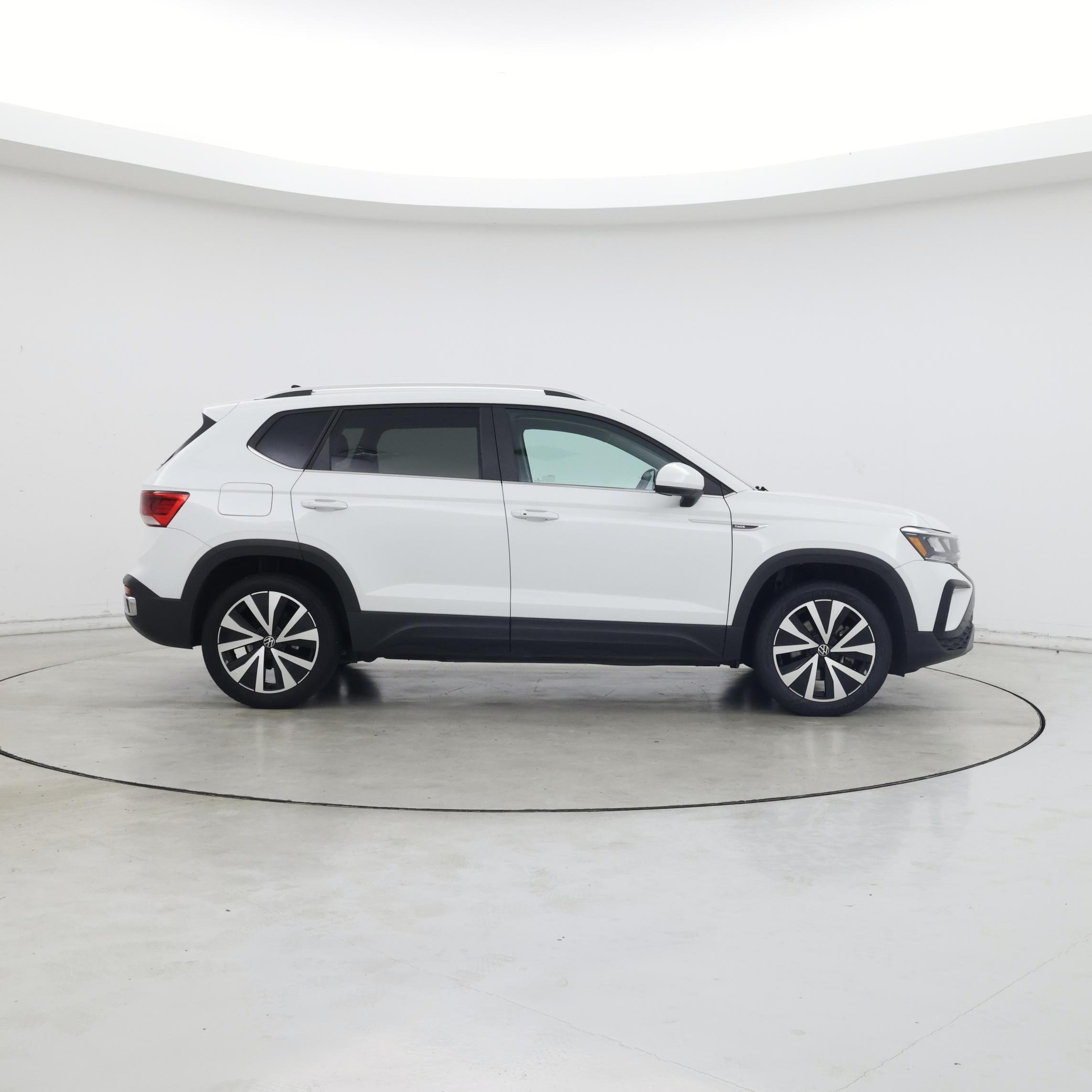 Thumbnail: 2022 Volkswagen Taos - 7