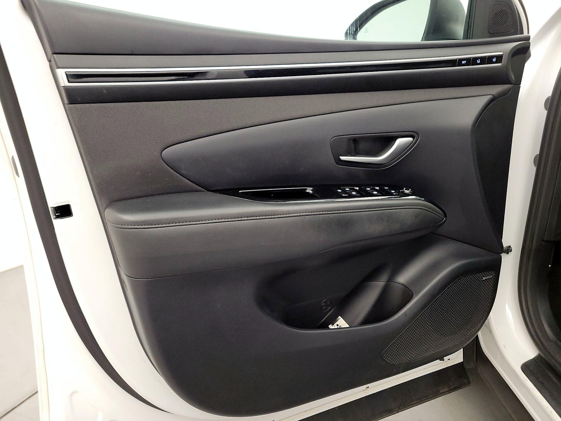 Thumbnail: 2023 Hyundai Tucson - 12