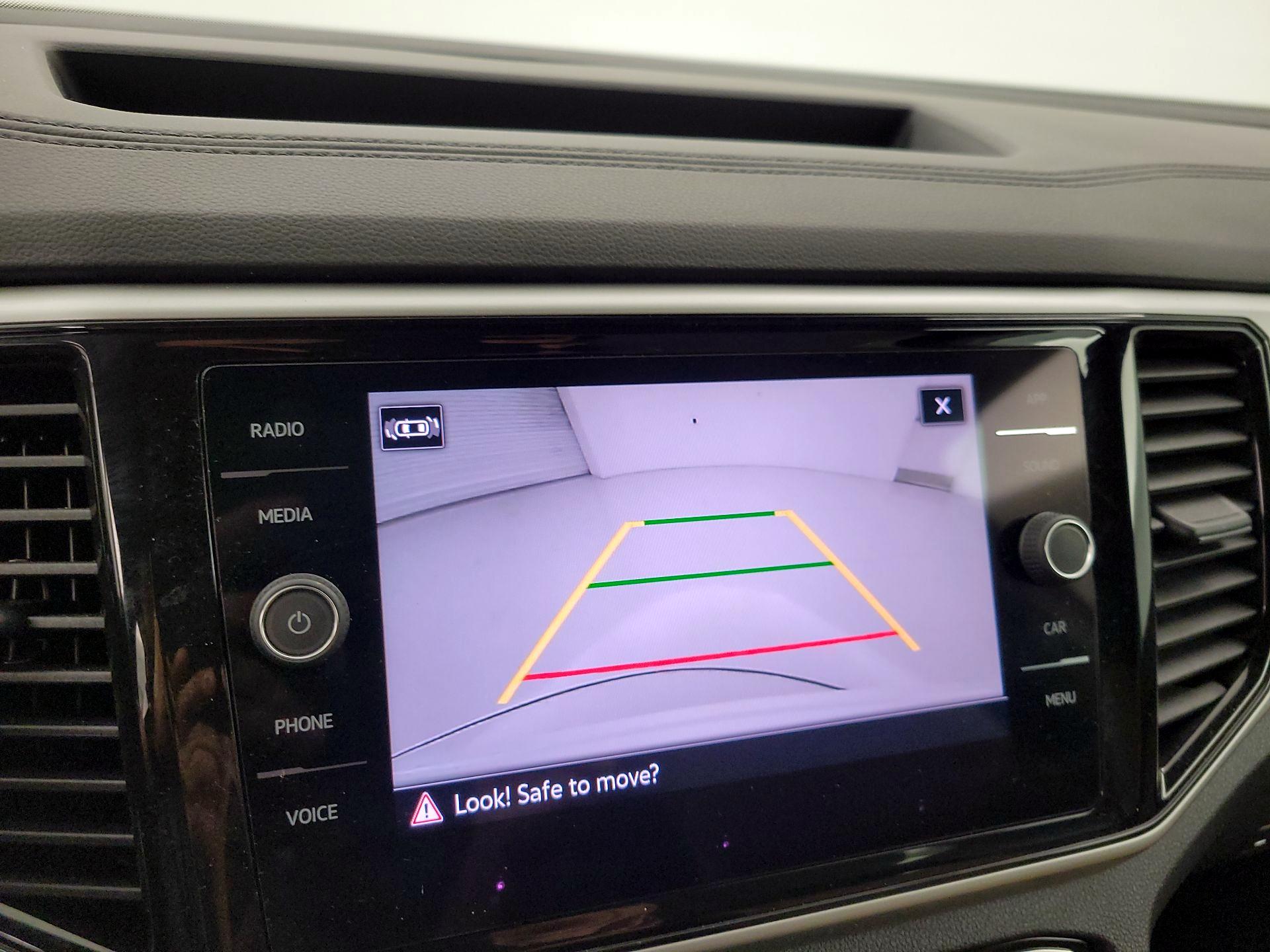 Thumbnail: 2022 Volkswagen Atlas - 14