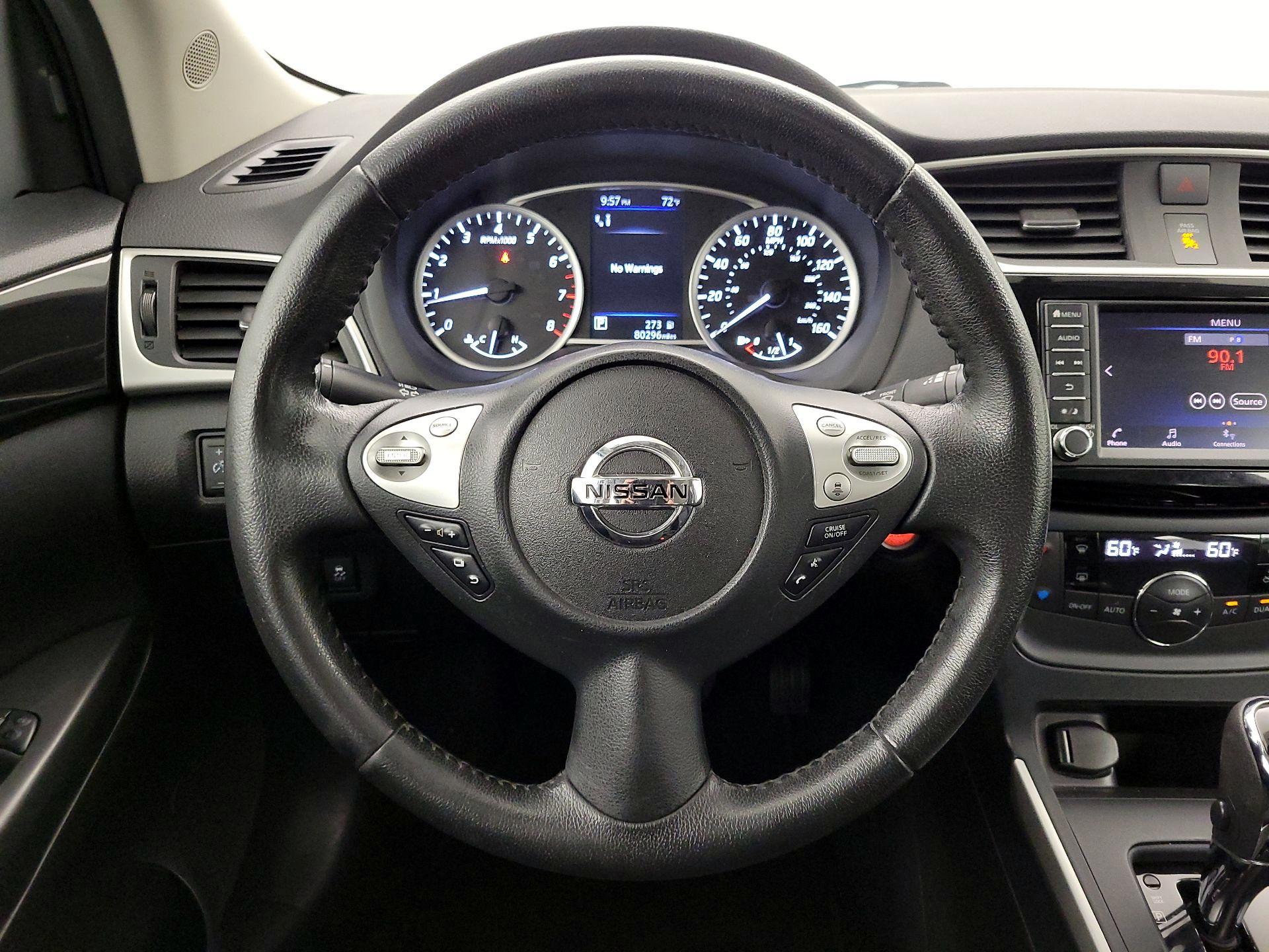 Thumbnail: 2019 Nissan Sentra - 10