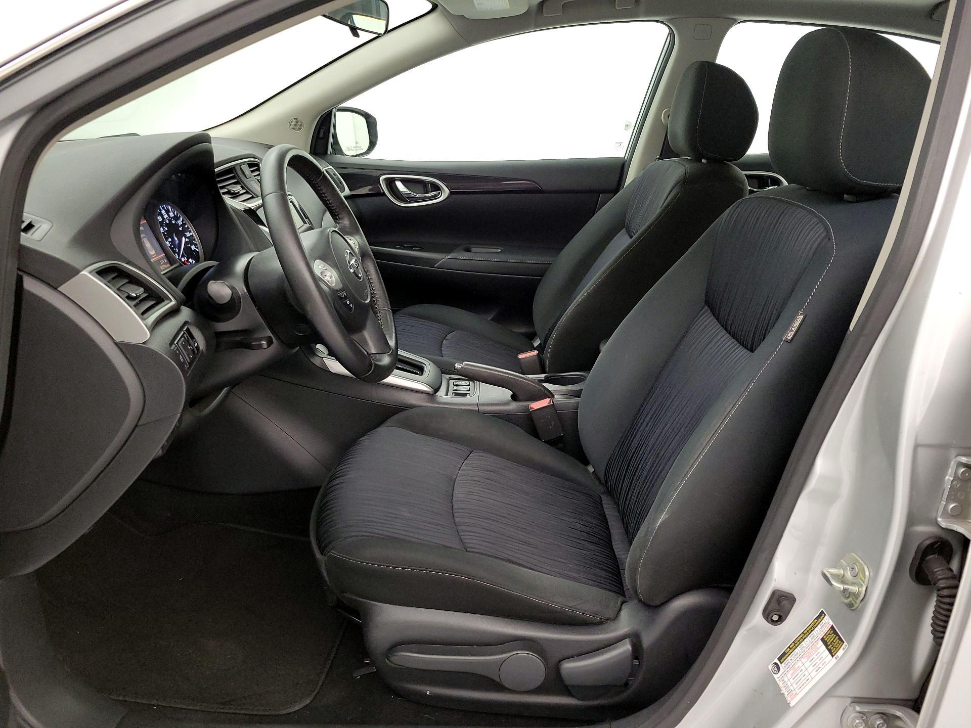 Thumbnail: 2019 Nissan Sentra - 11