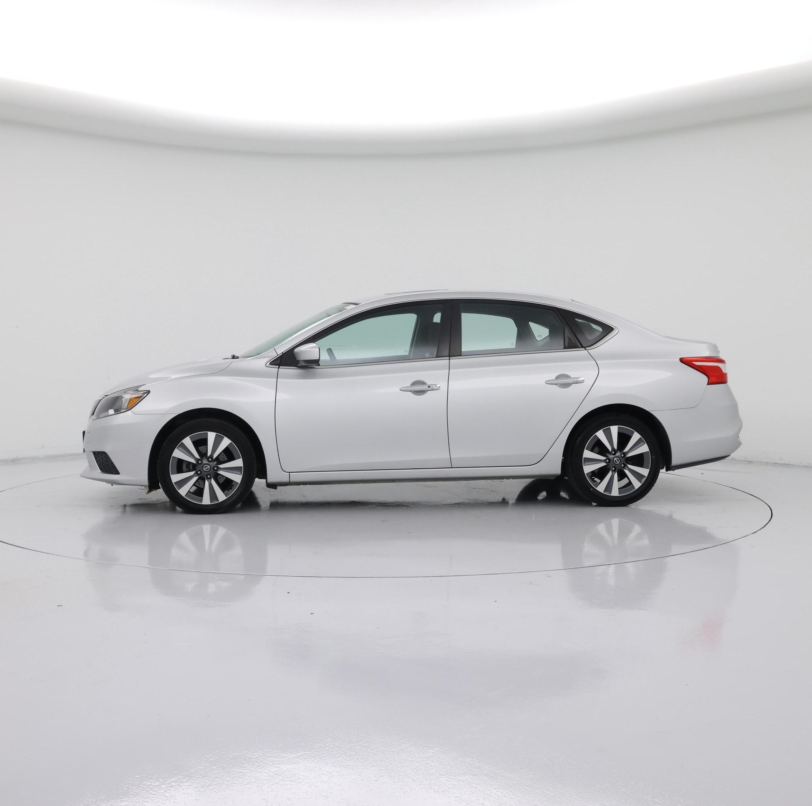 Thumbnail: 2019 Nissan Sentra - 3