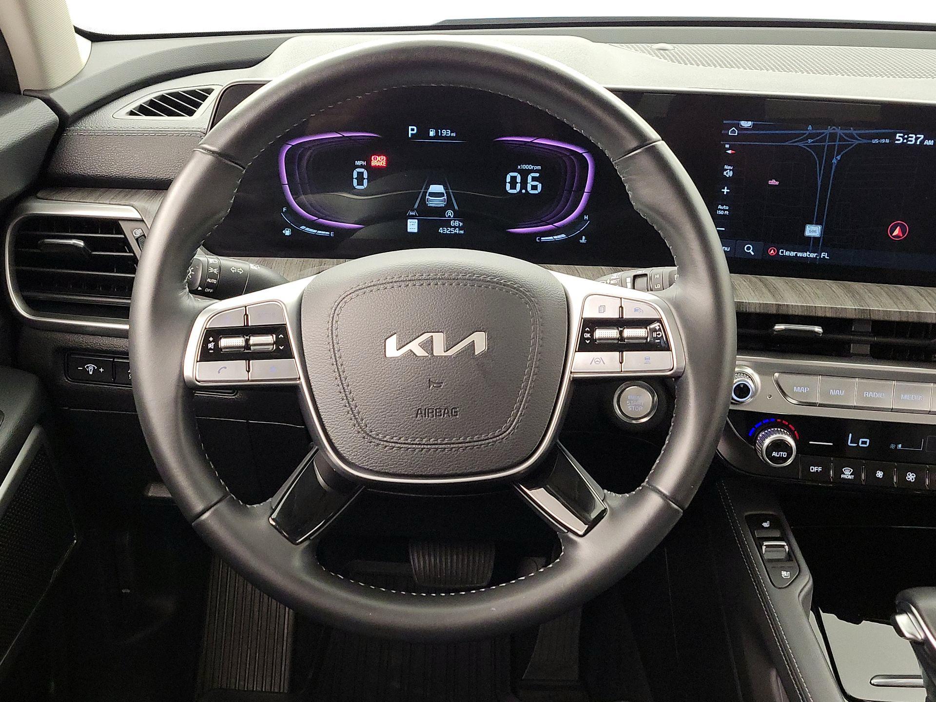 Thumbnail: 2023 Kia Telluride - 10