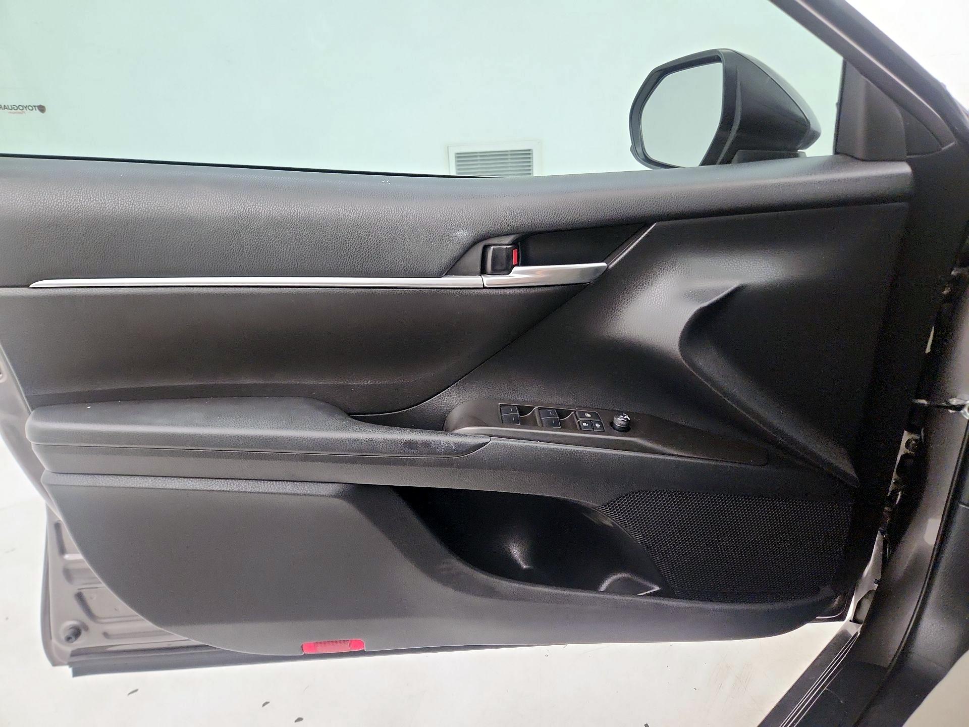 Thumbnail: 2023 Toyota Camry - 12