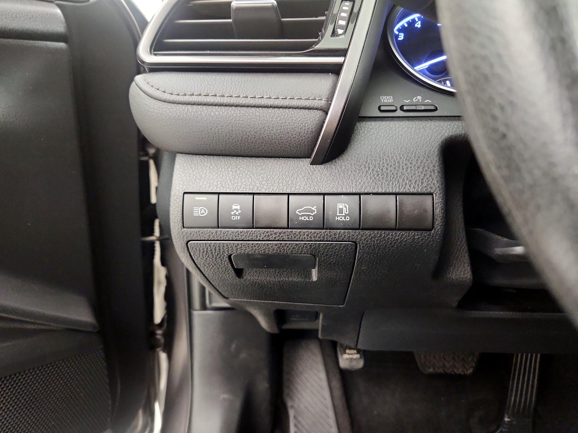 Thumbnail: 2023 Toyota Camry - 13