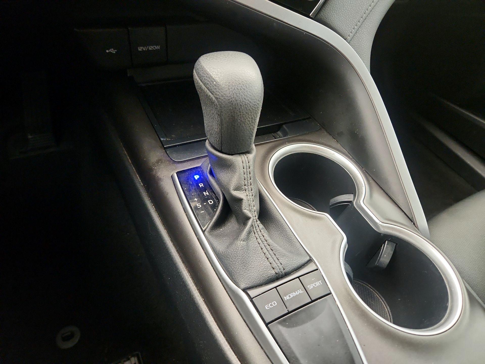 Thumbnail: 2023 Toyota Camry - 17