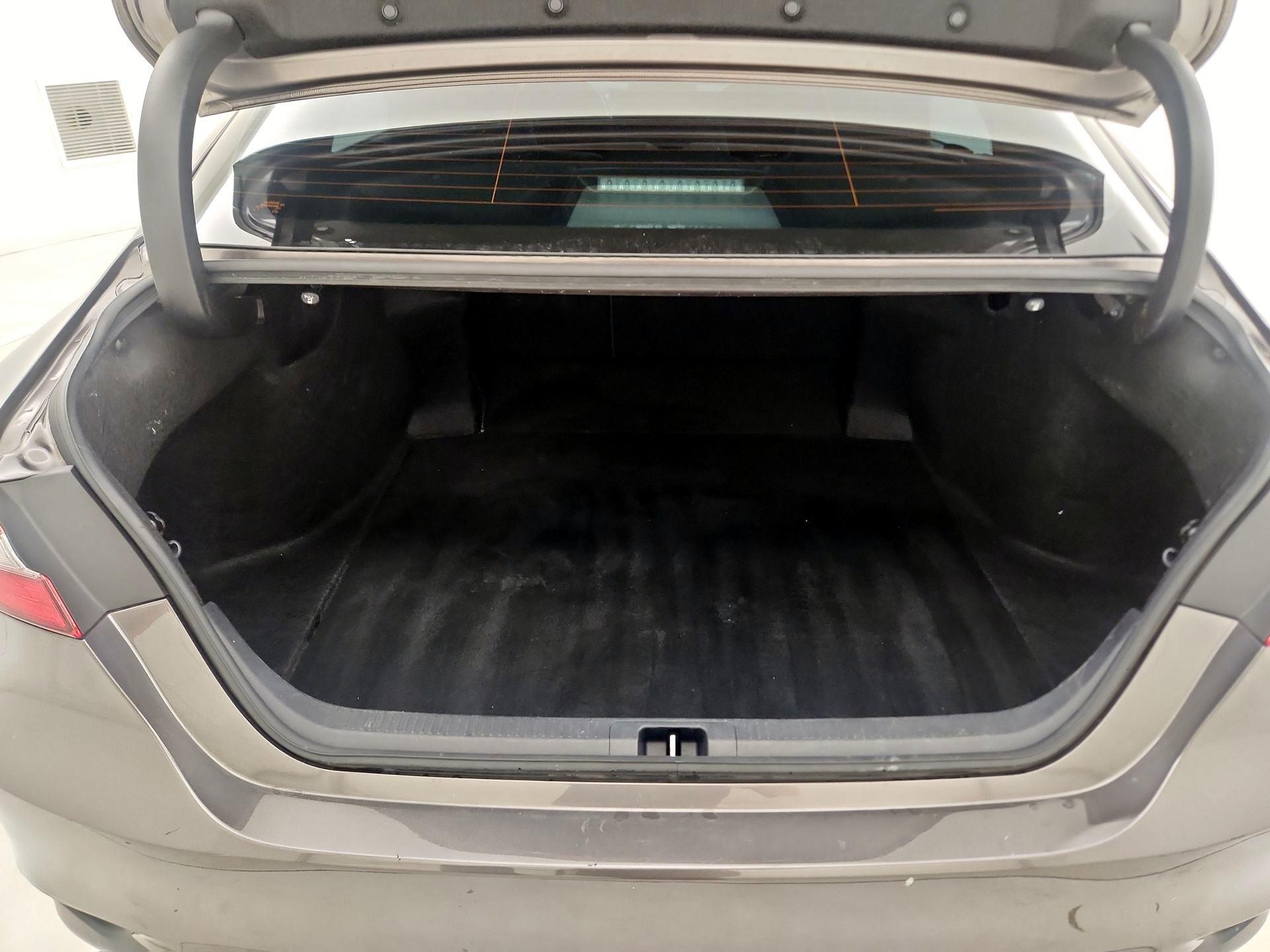 Thumbnail: 2023 Toyota Camry - 20