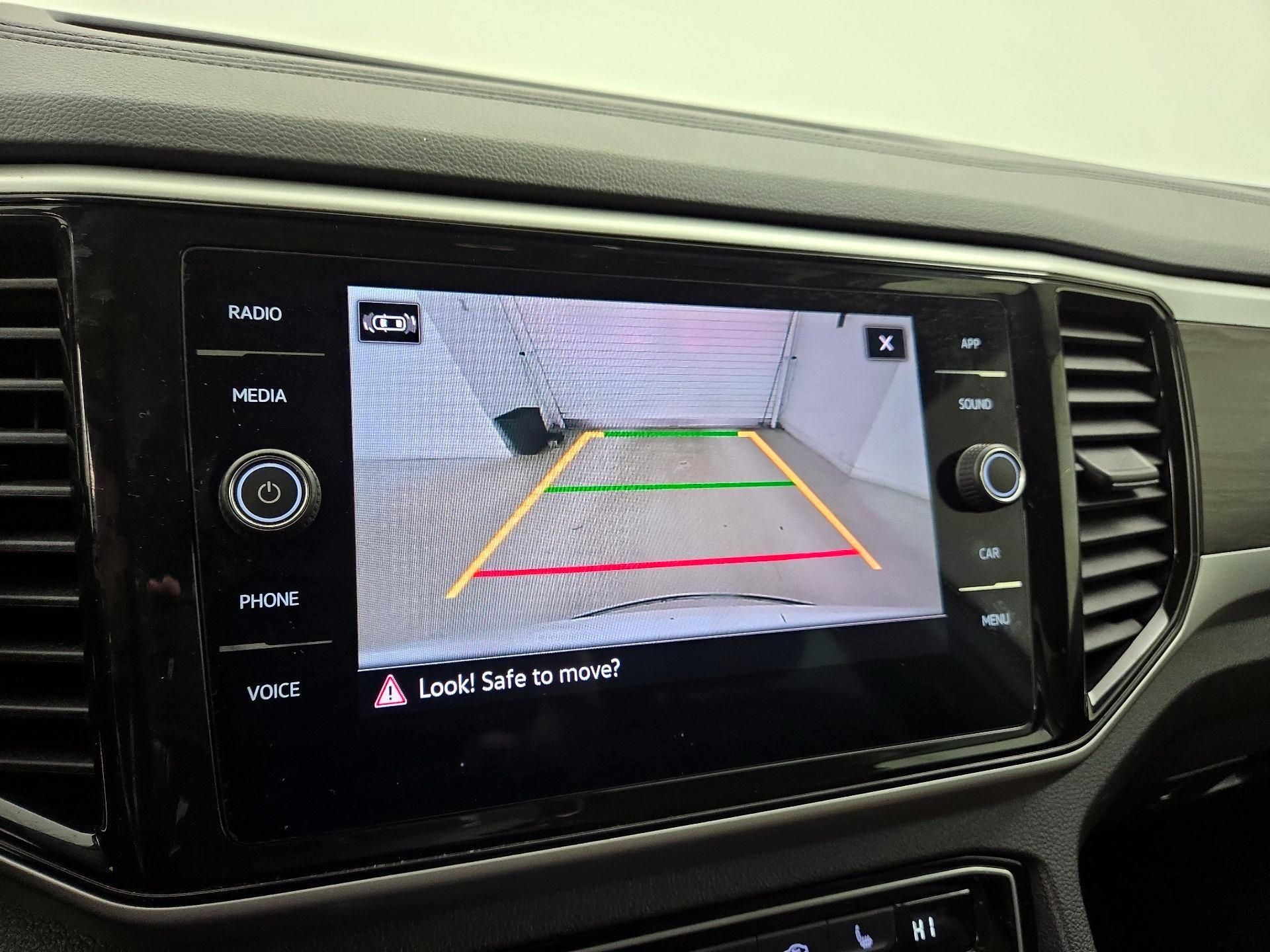 Thumbnail: 2022 Volkswagen Atlas - 14