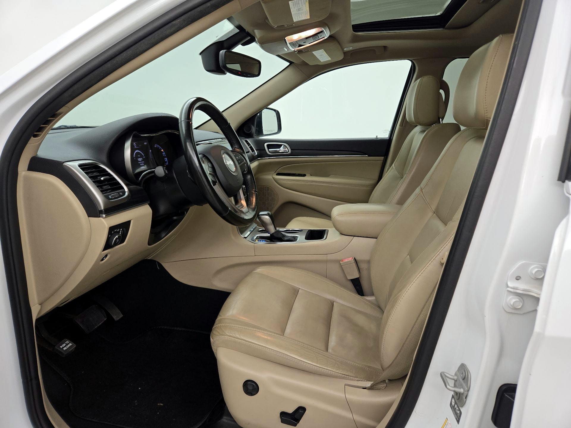 Thumbnail: 2021 Jeep Grand Cherokee - 11