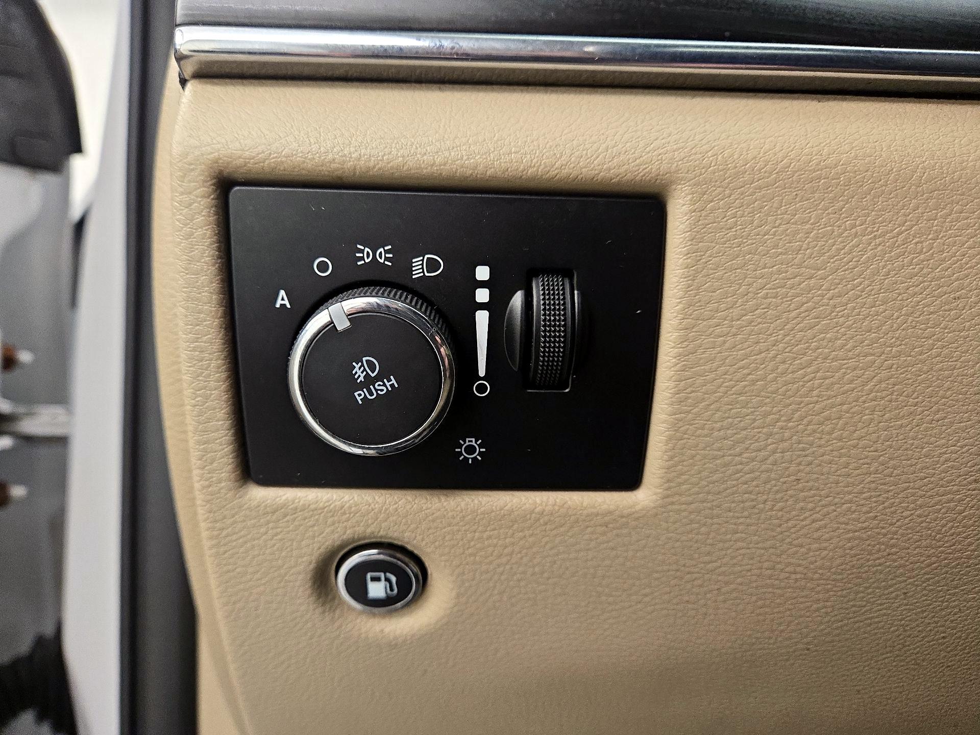 Thumbnail: 2021 Jeep Grand Cherokee - 13