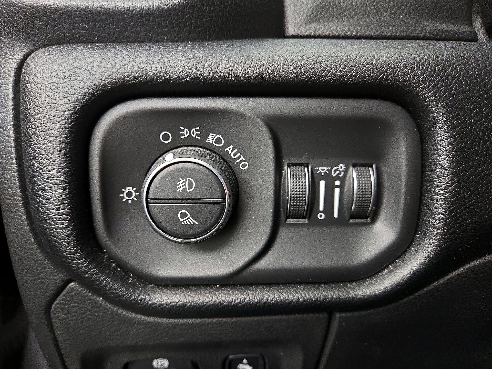 Thumbnail: 2022 RAM 1500 - 13