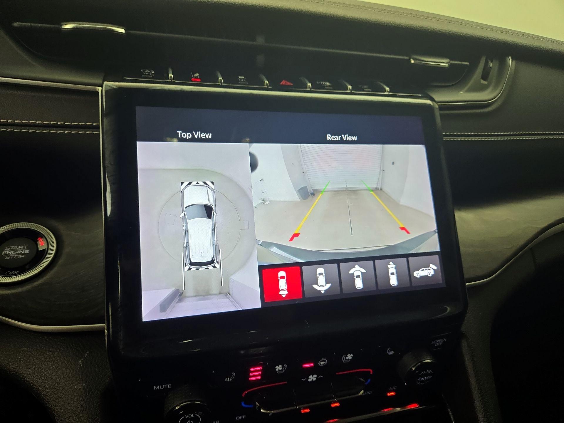 Thumbnail: 2023 Jeep Grand Cherokee L - 15