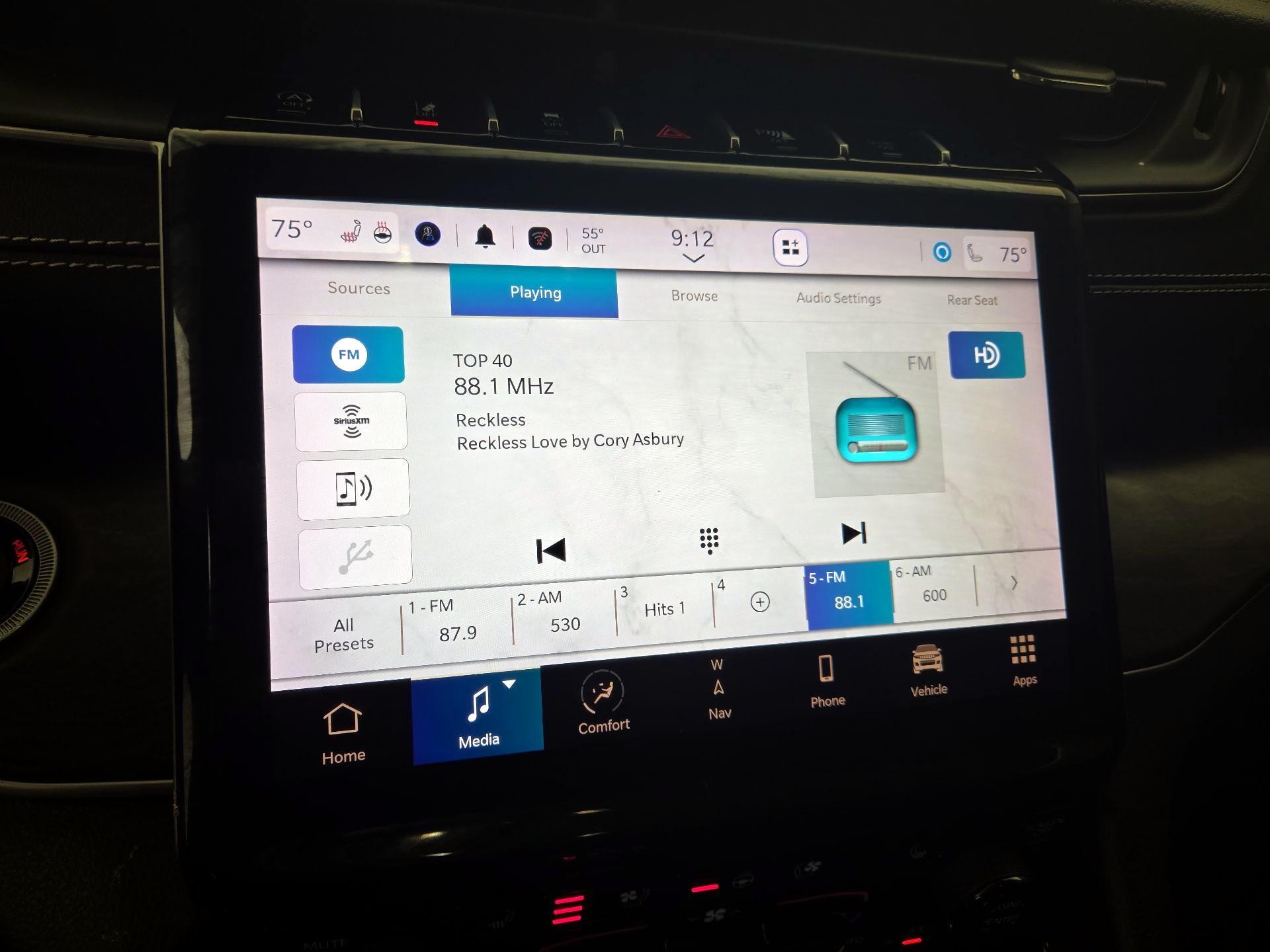 Thumbnail: 2023 Jeep Grand Cherokee L - 16