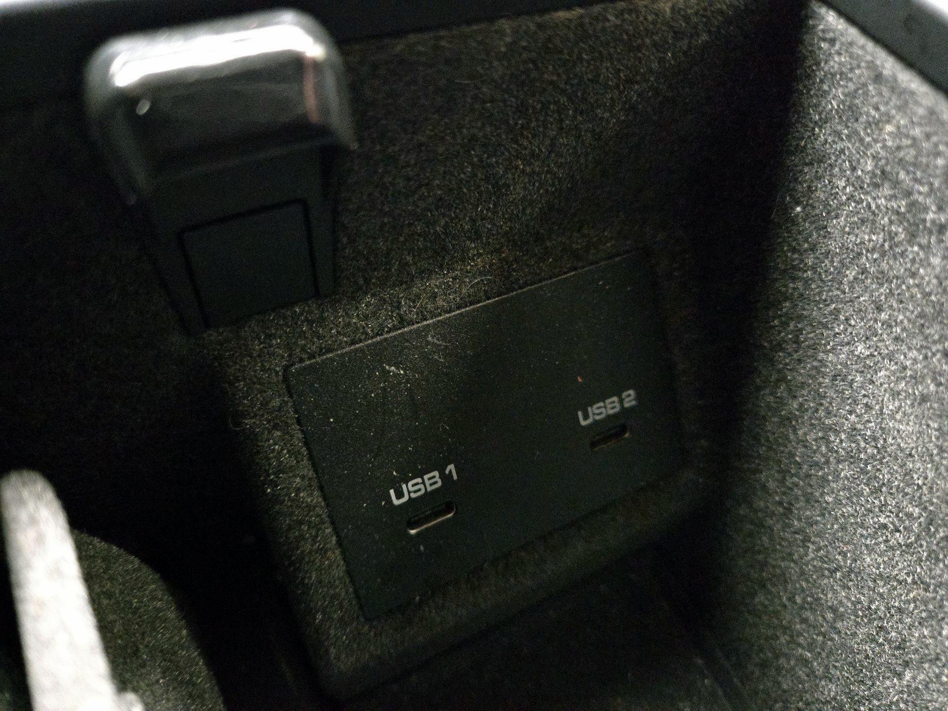 Thumbnail: 2022 Porsche Macan - 19