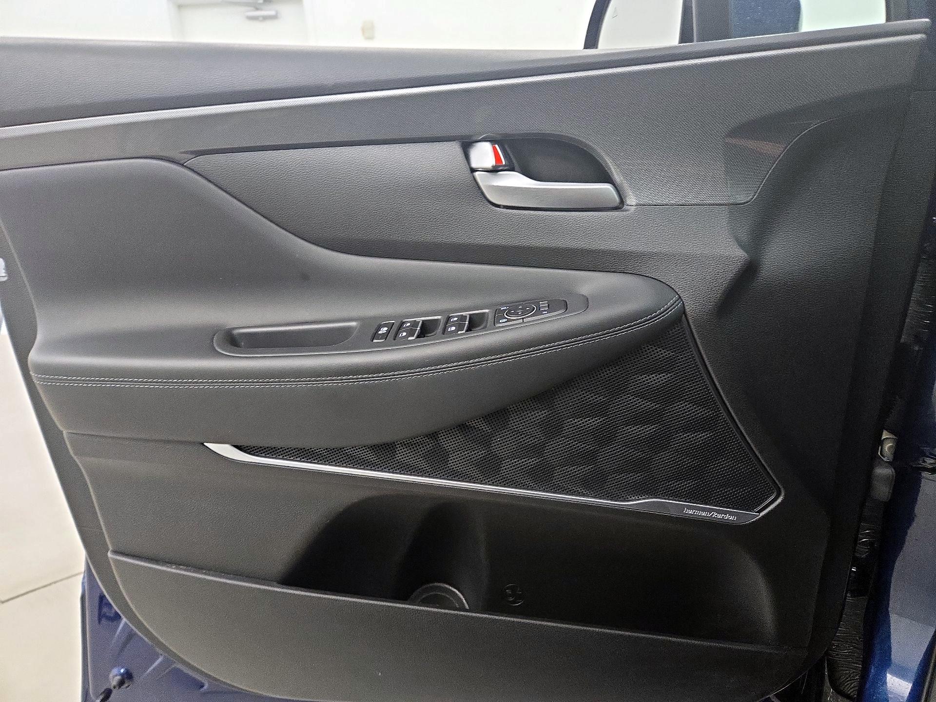 Thumbnail: 2022 Hyundai Santa Fe - 12