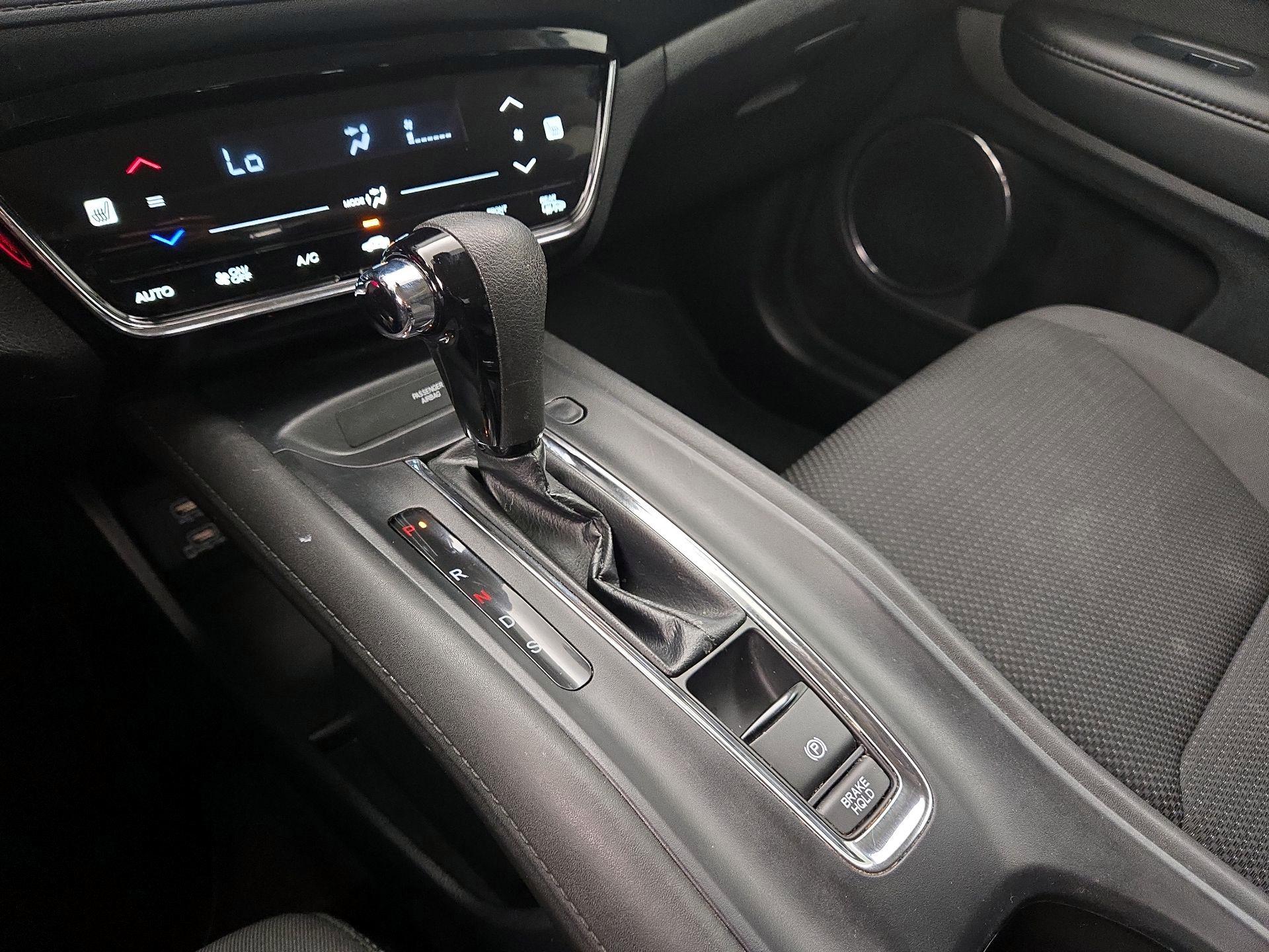 Thumbnail: 2021 Honda HR-V - 17