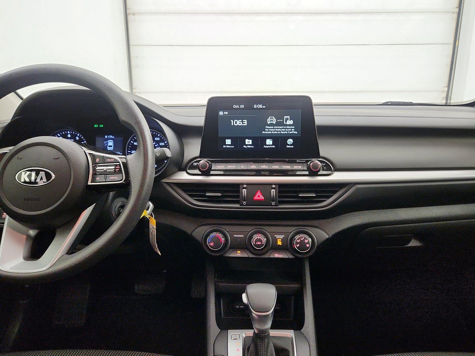 Thumbnail: 2021 Kia Forte - 9