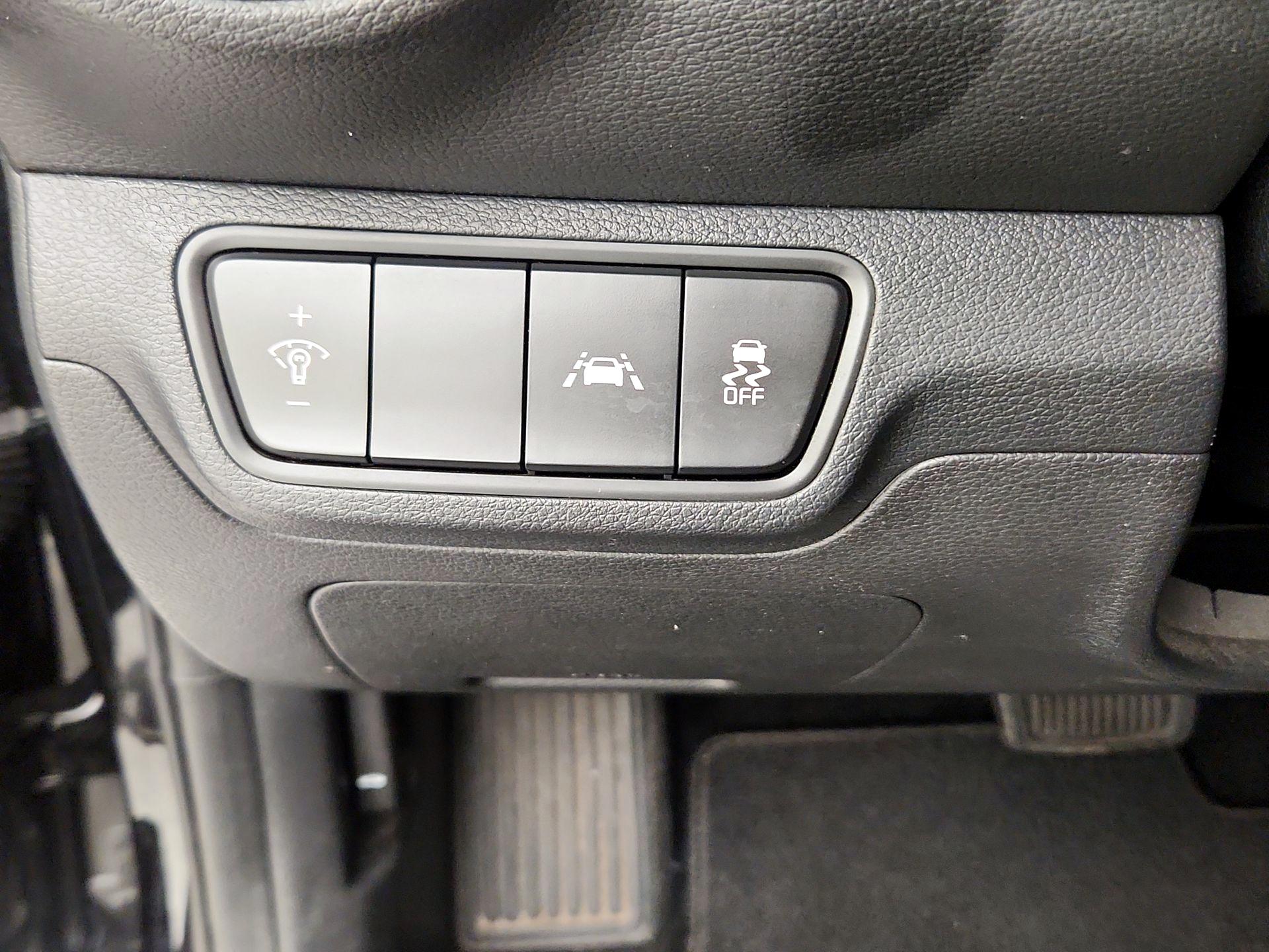 Thumbnail: 2021 Kia Forte - 13