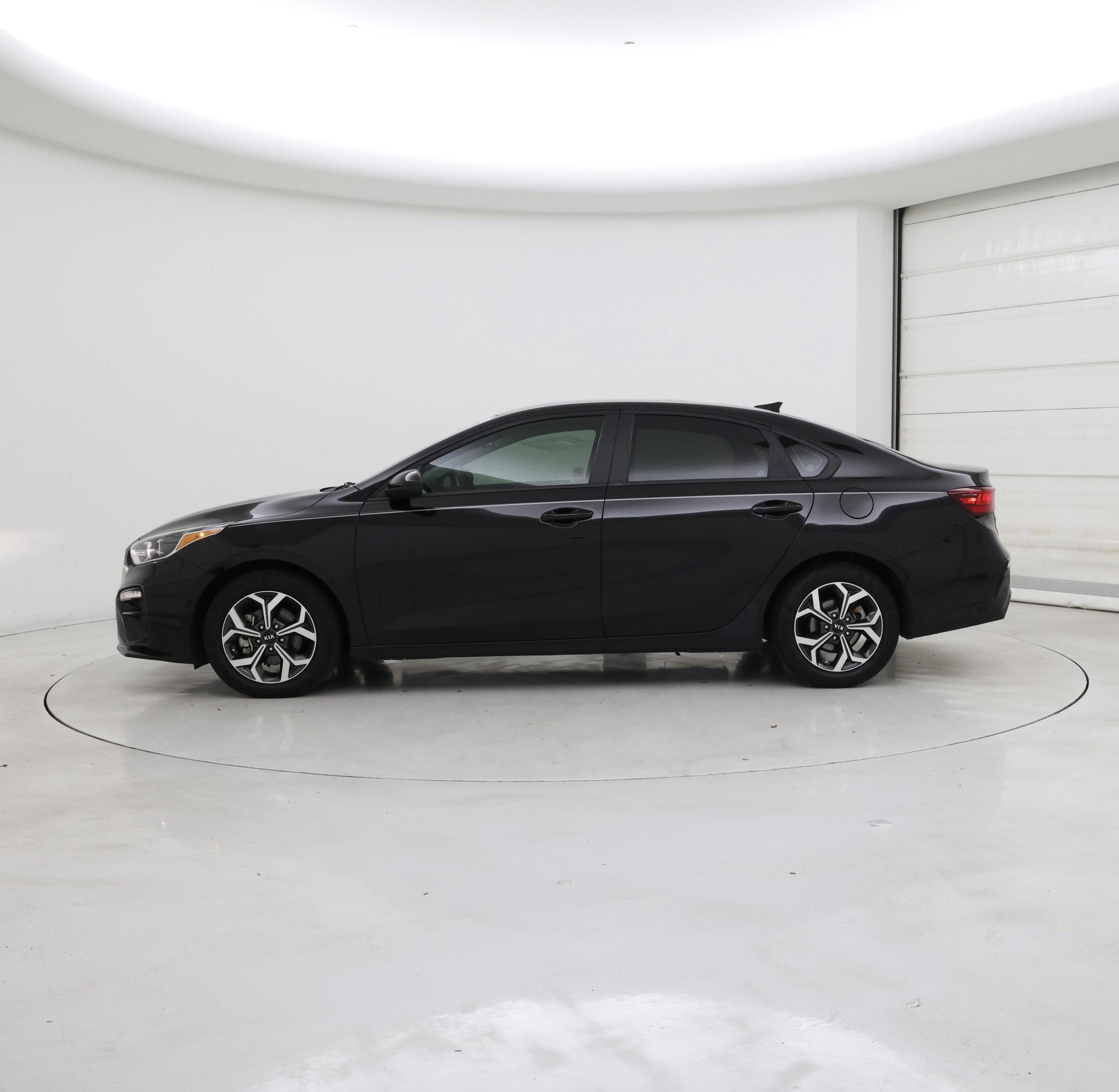 Thumbnail: 2021 Kia Forte - 3