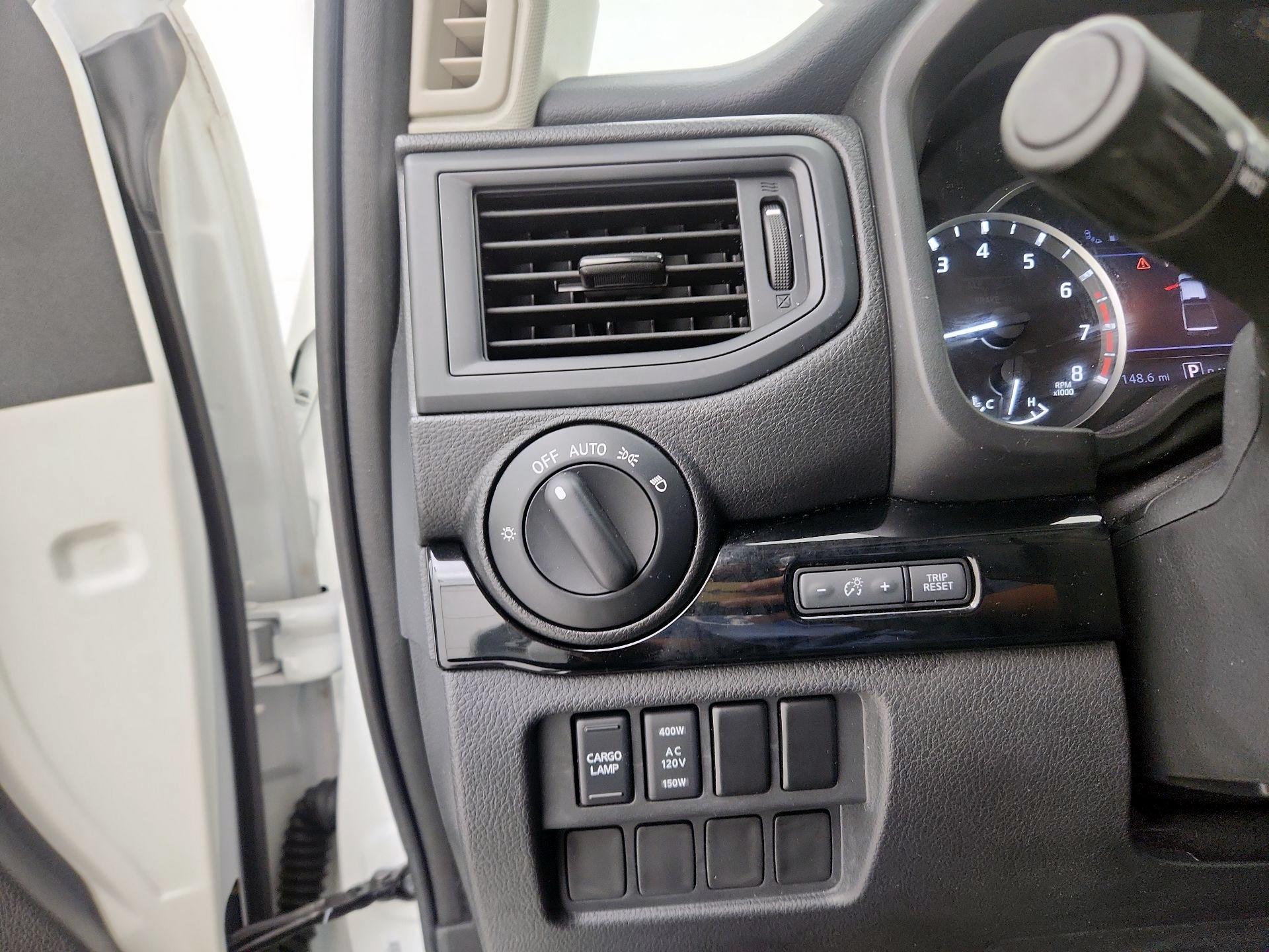 Thumbnail: 2022 Nissan Titan - 13