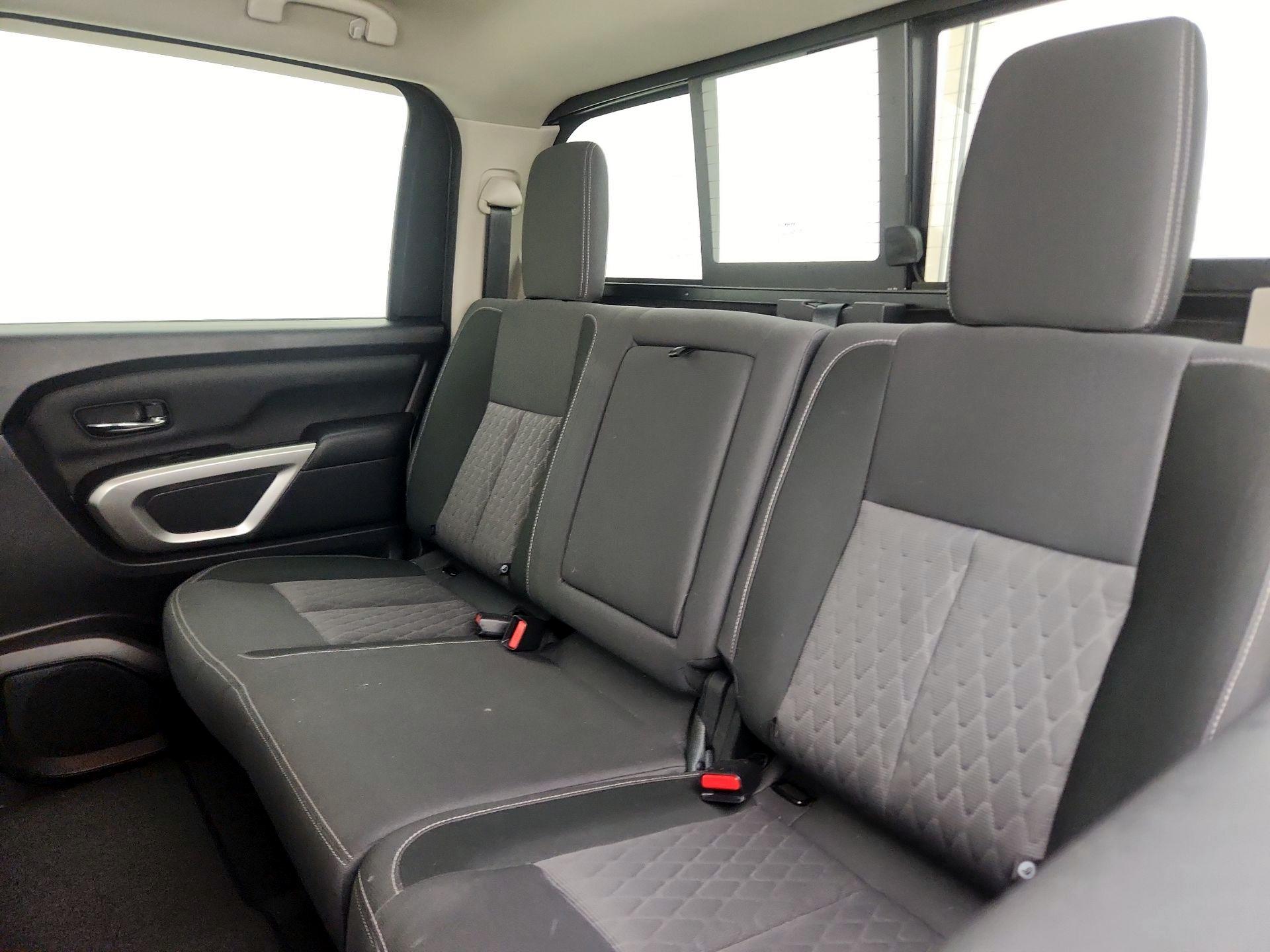 Thumbnail: 2022 Nissan Titan - 18