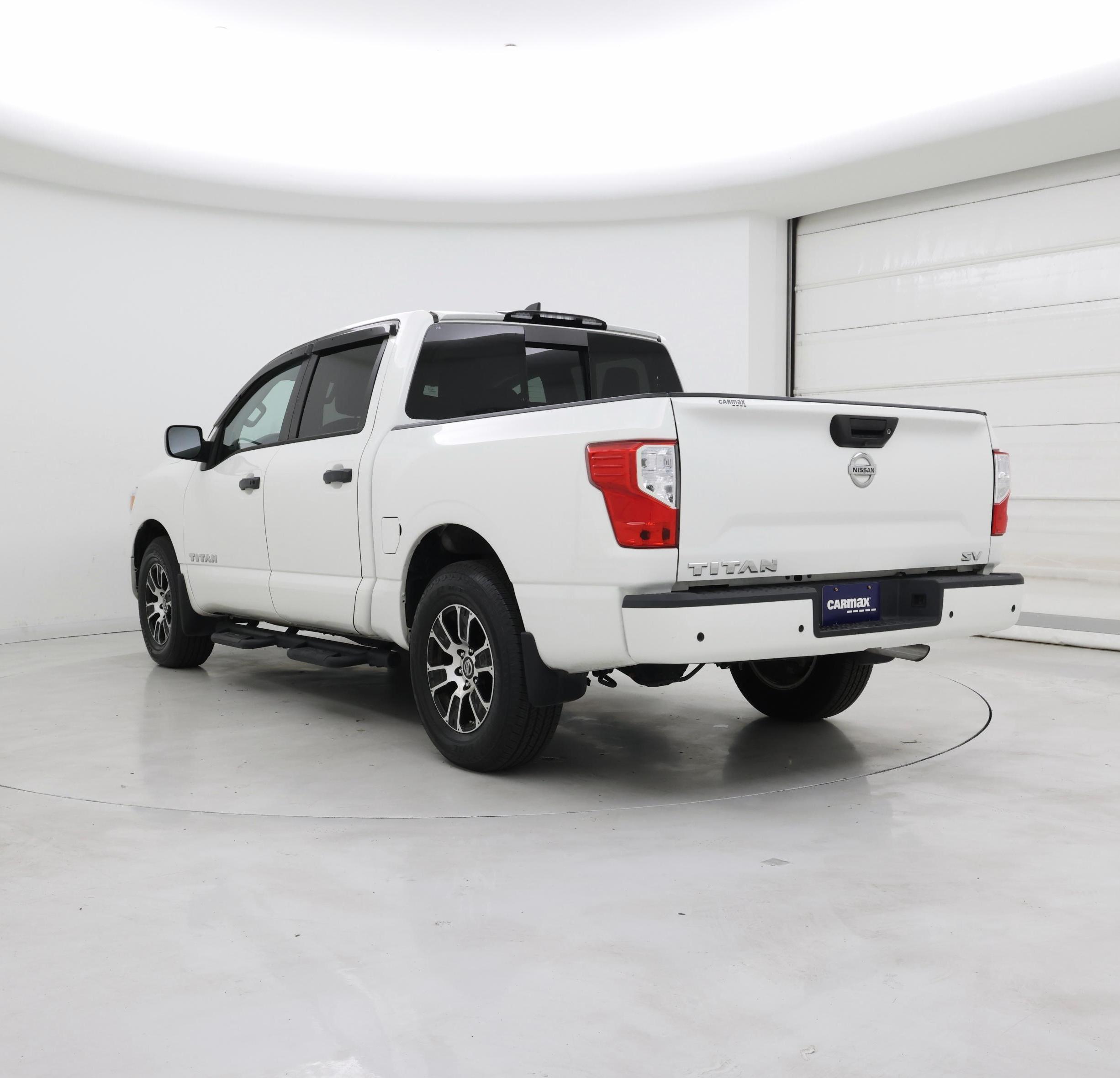 Thumbnail: 2022 Nissan Titan - 2