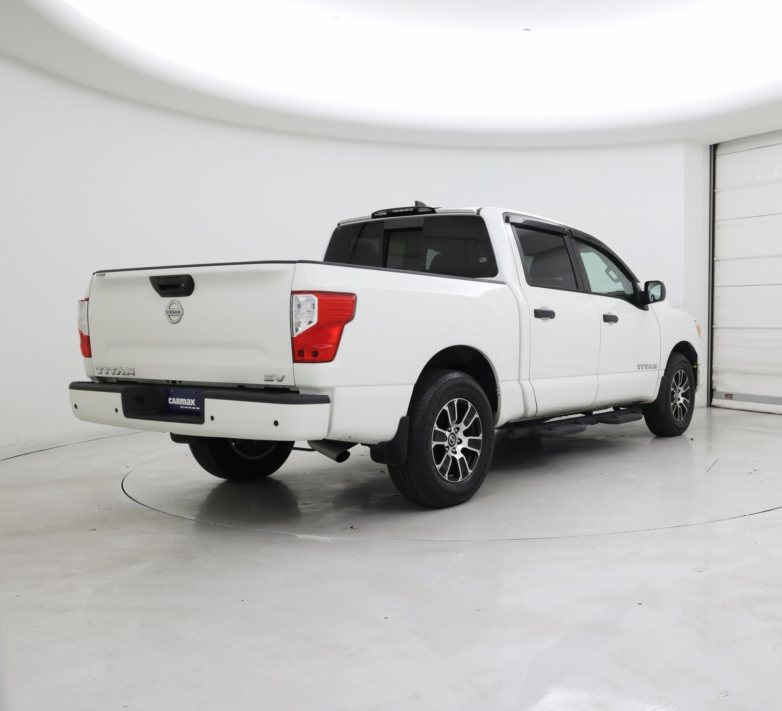 Thumbnail: 2022 Nissan Titan - 8