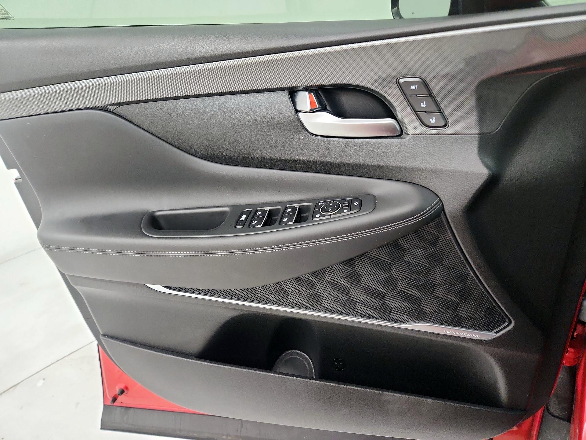 Thumbnail: 2022 Hyundai Santa Fe - 12