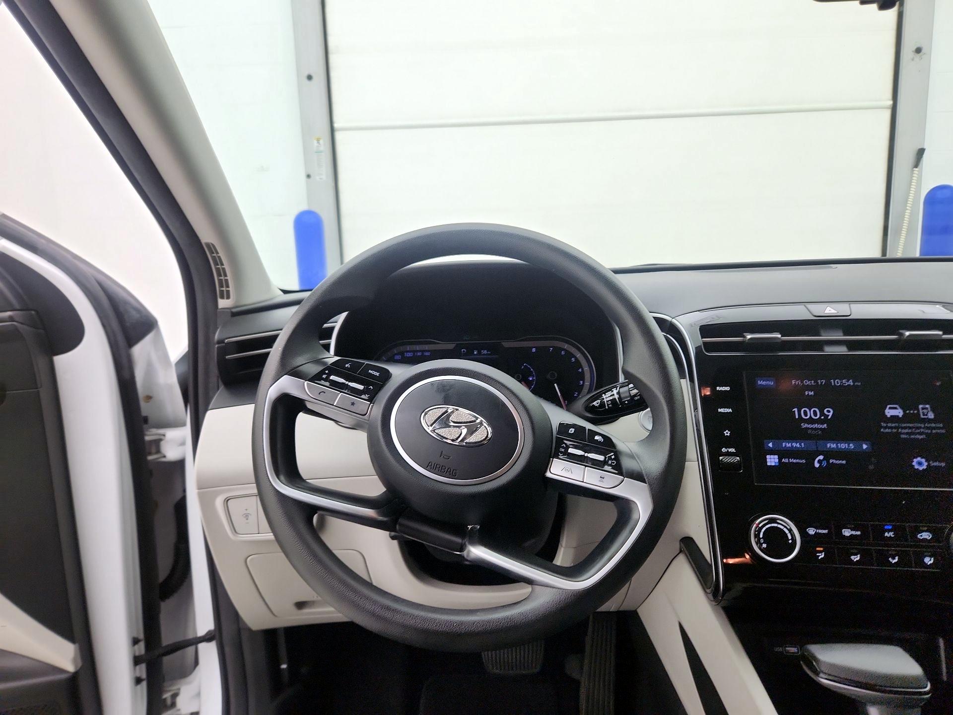 Thumbnail: 2022 Hyundai Tucson - 10