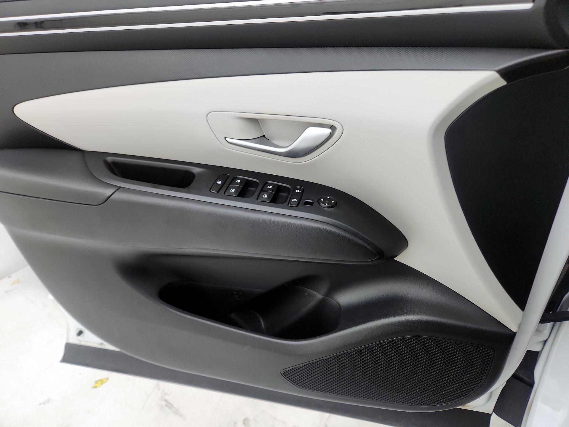 Thumbnail: 2022 Hyundai Tucson - 12