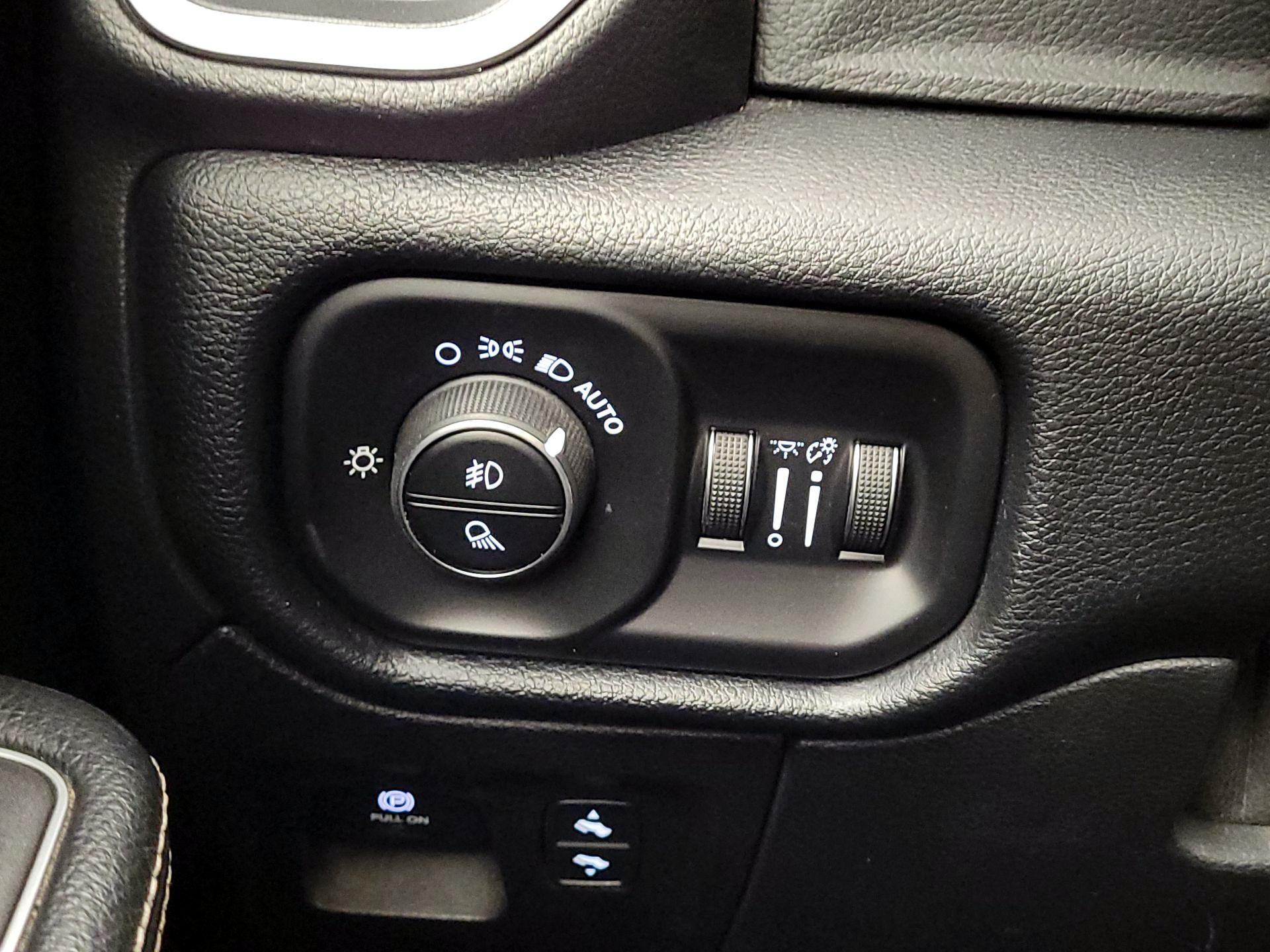 Thumbnail: 2021 RAM 1500 - 13