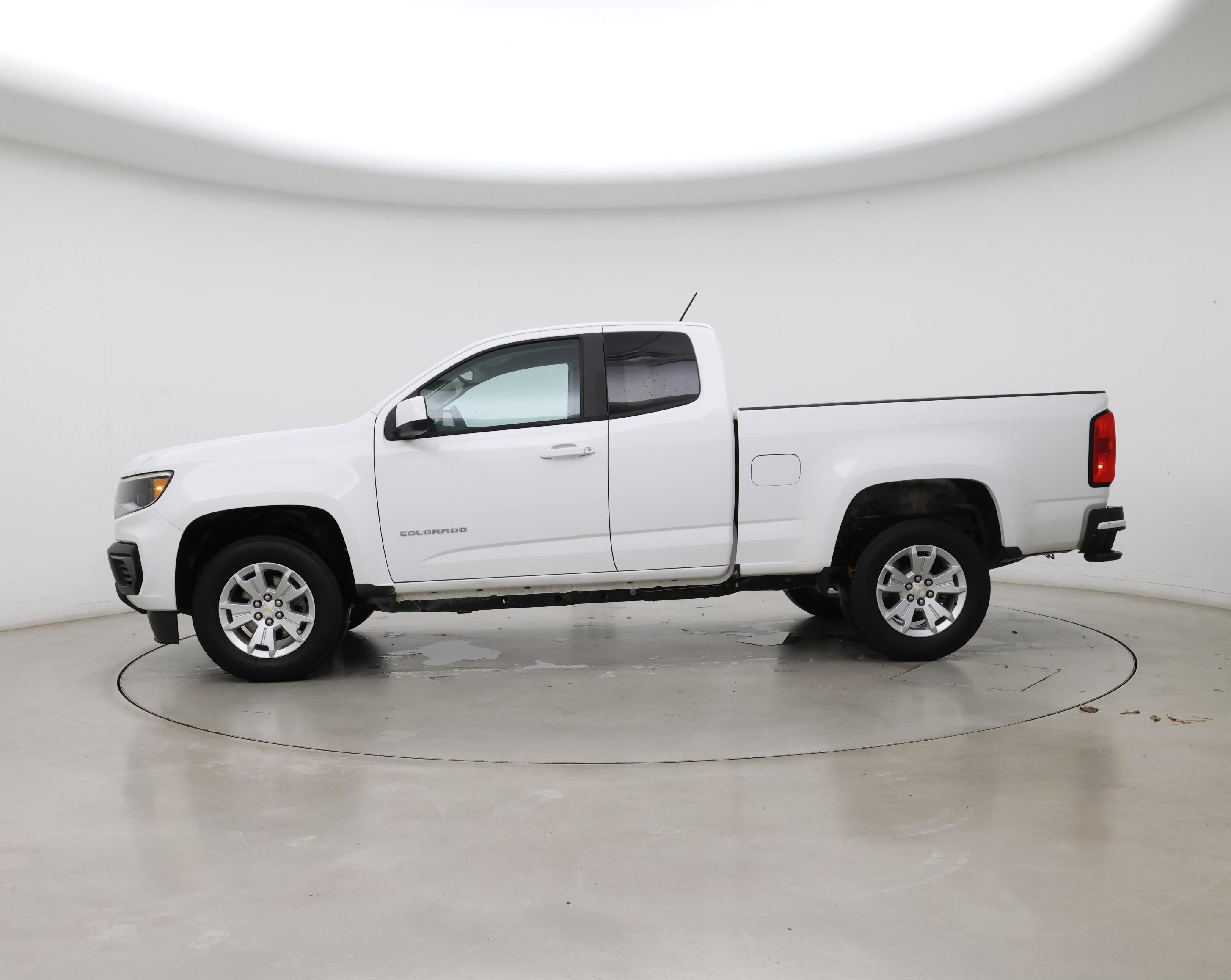 Thumbnail: 2021 Chevrolet Colorado - 3