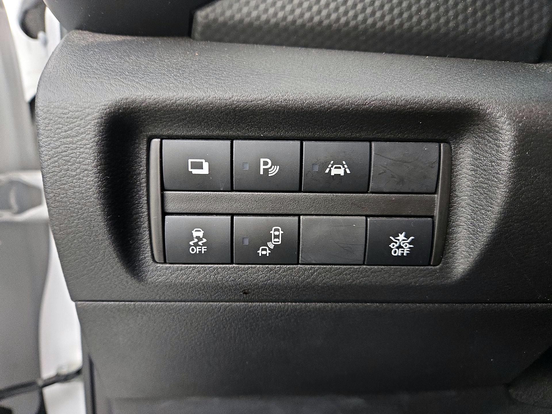 Thumbnail: 2022 Nissan Kicks - 13