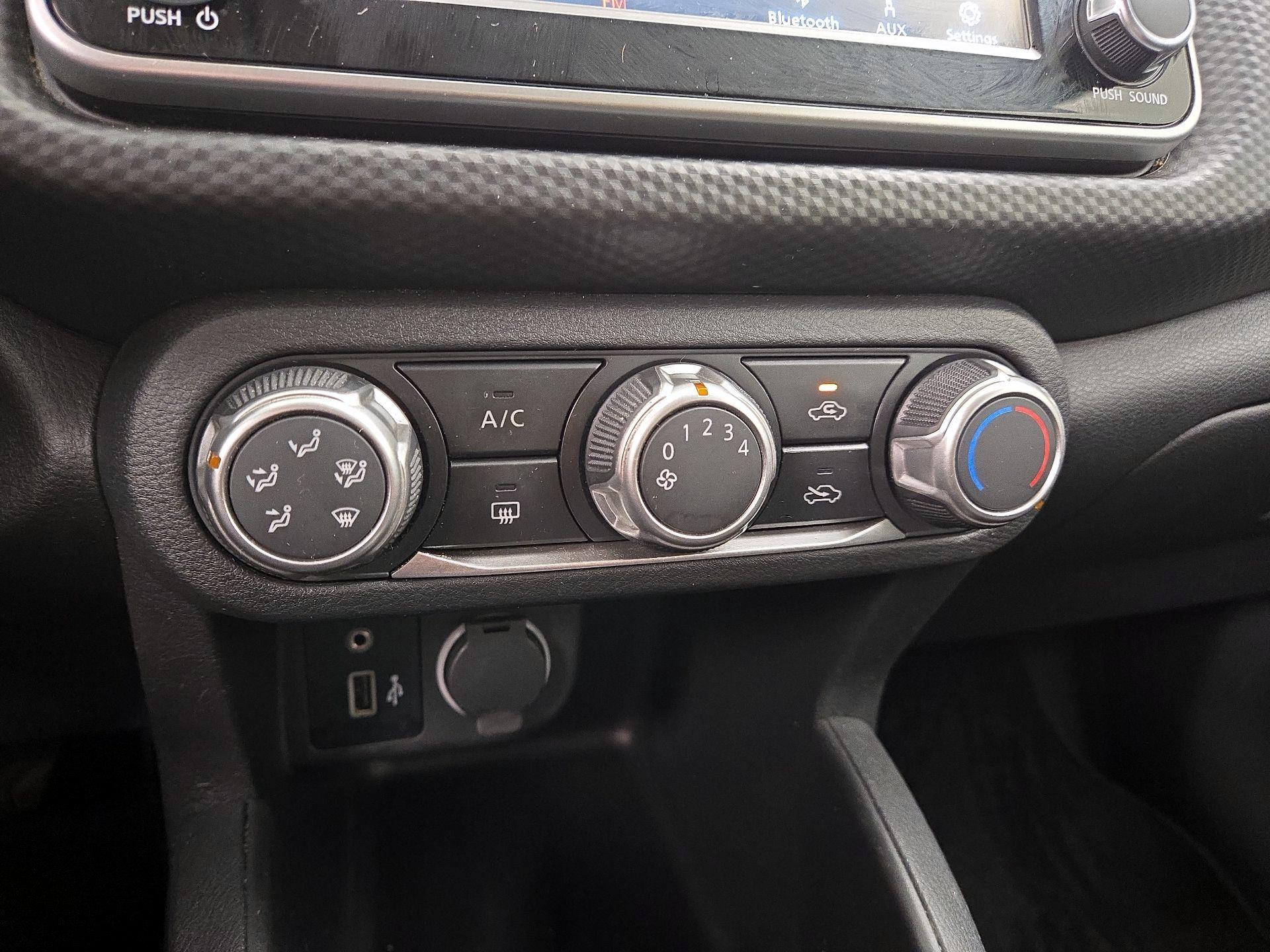 Thumbnail: 2022 Nissan Kicks - 16