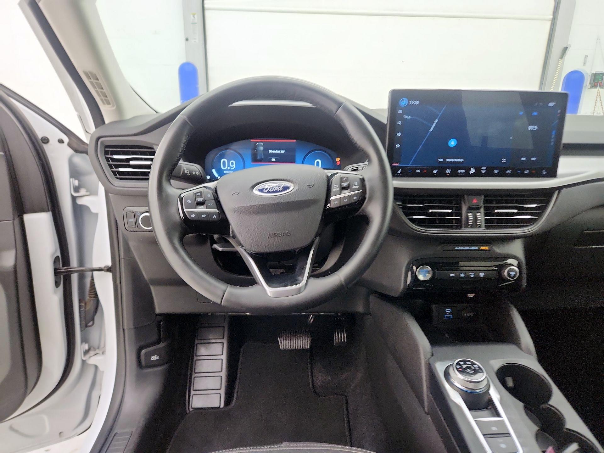 Thumbnail: 2023 Ford Escape - 10