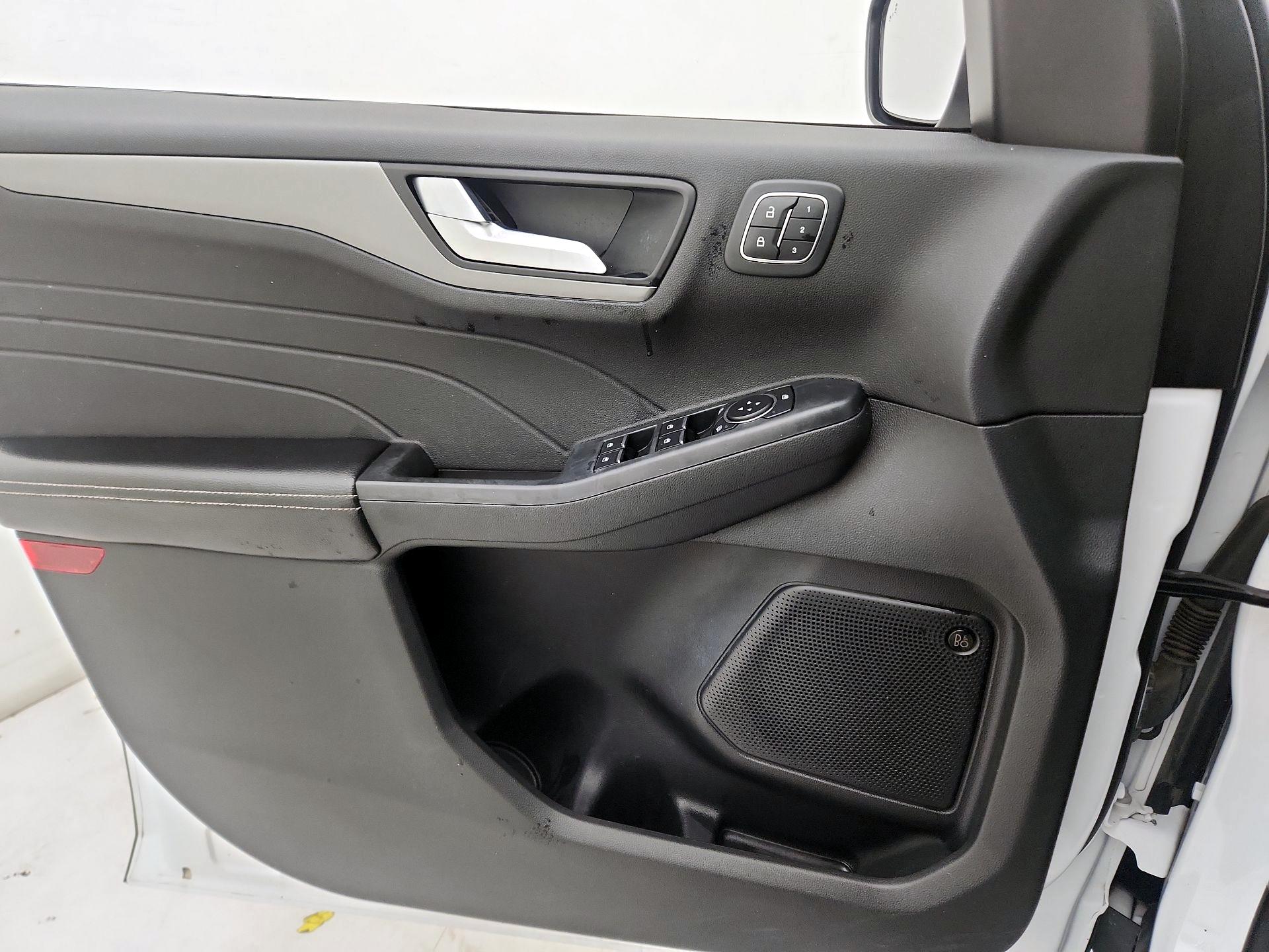 Thumbnail: 2023 Ford Escape - 12