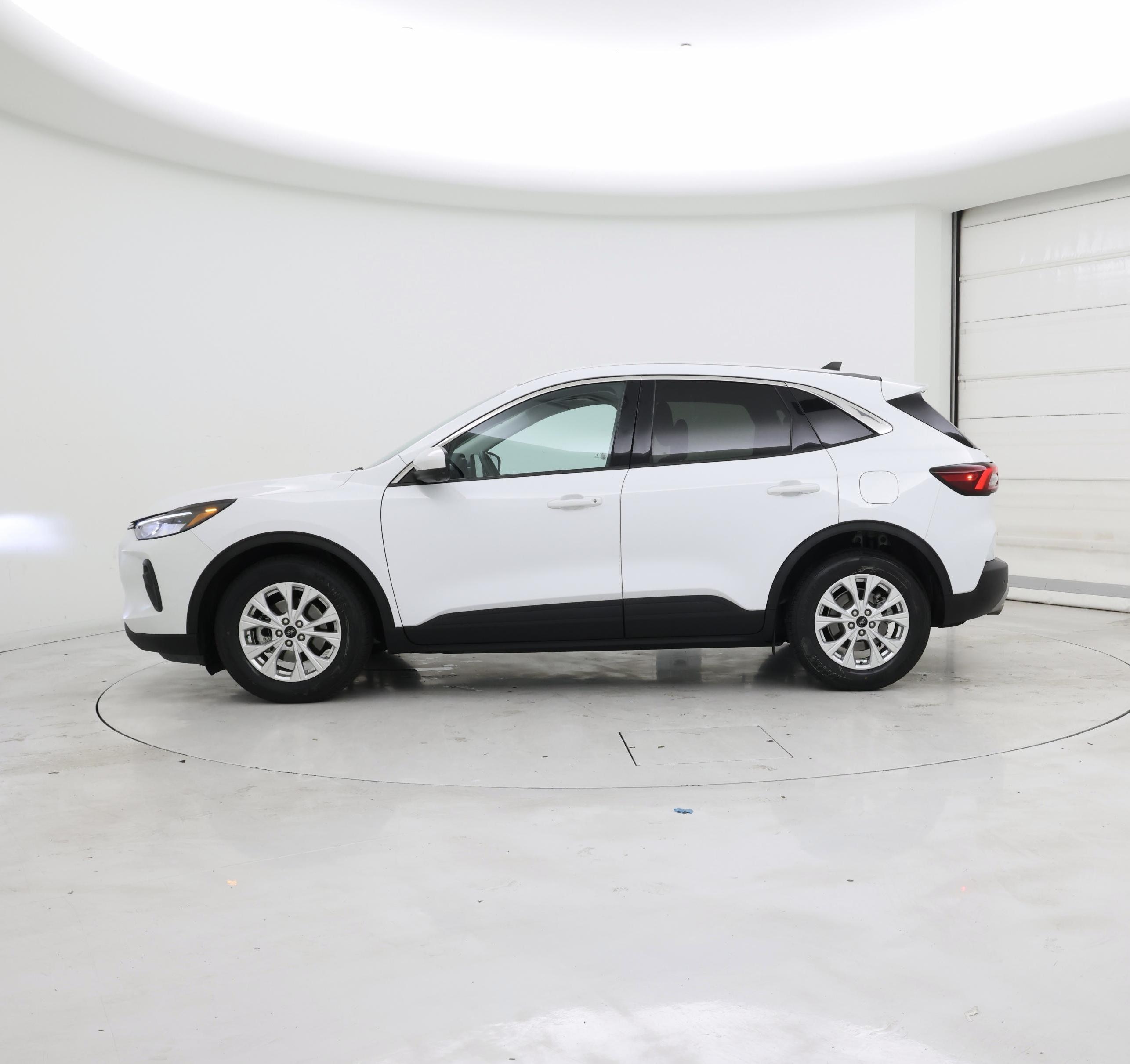 Thumbnail: 2023 Ford Escape - 3