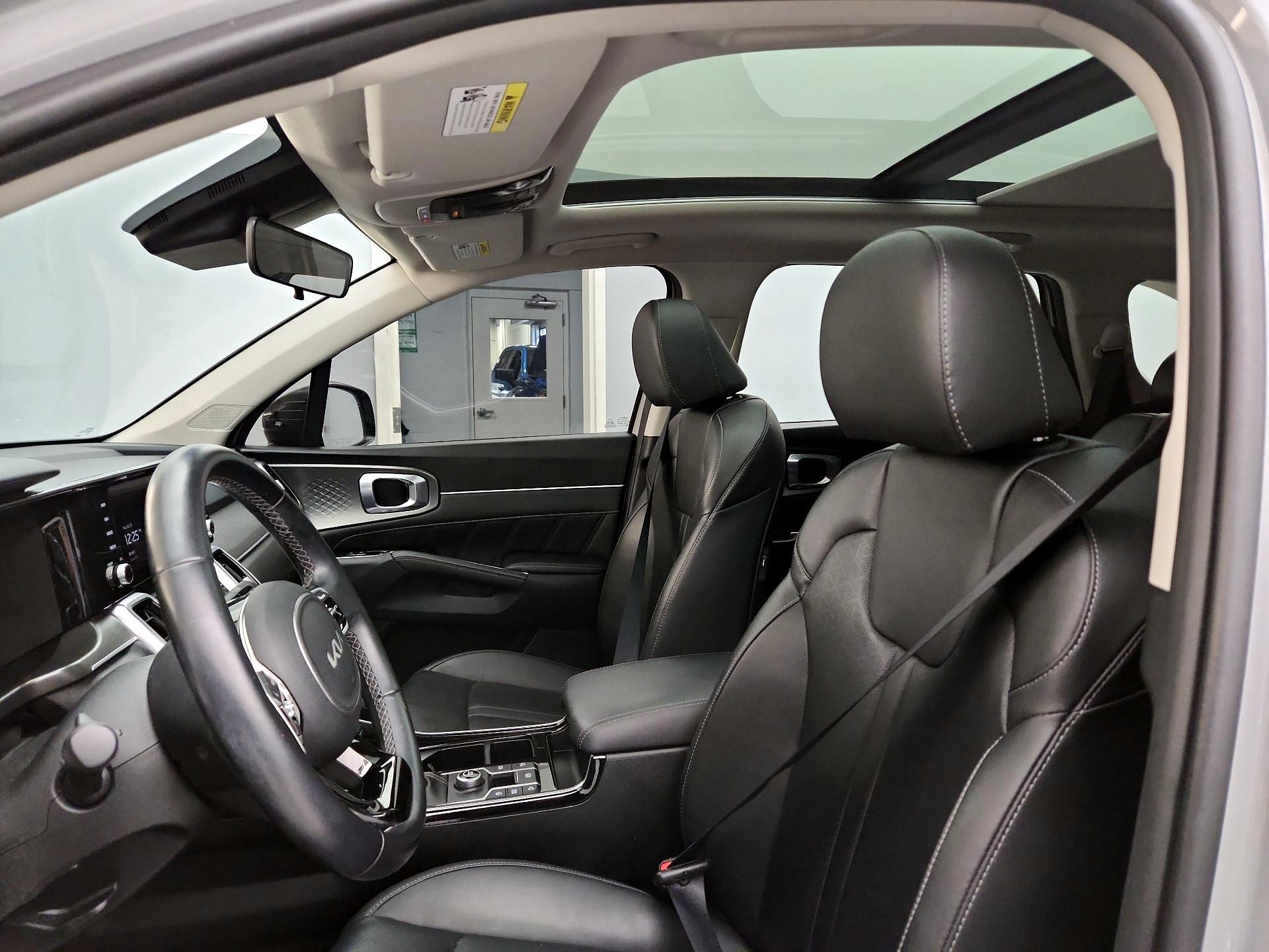 Thumbnail: 2022 Kia Sorento - 20