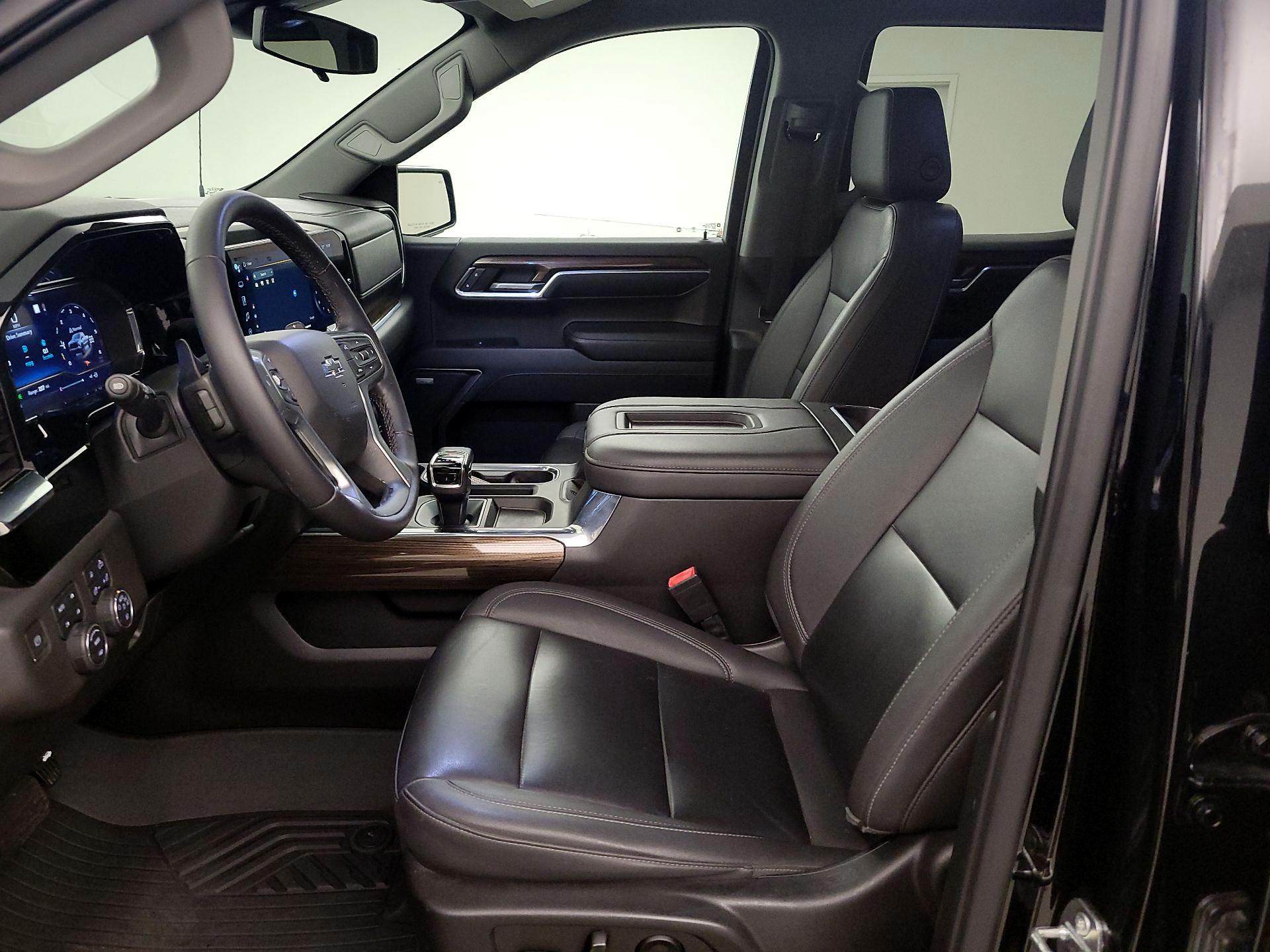 Thumbnail: 2022 Chevrolet Silverado 1500 - 11